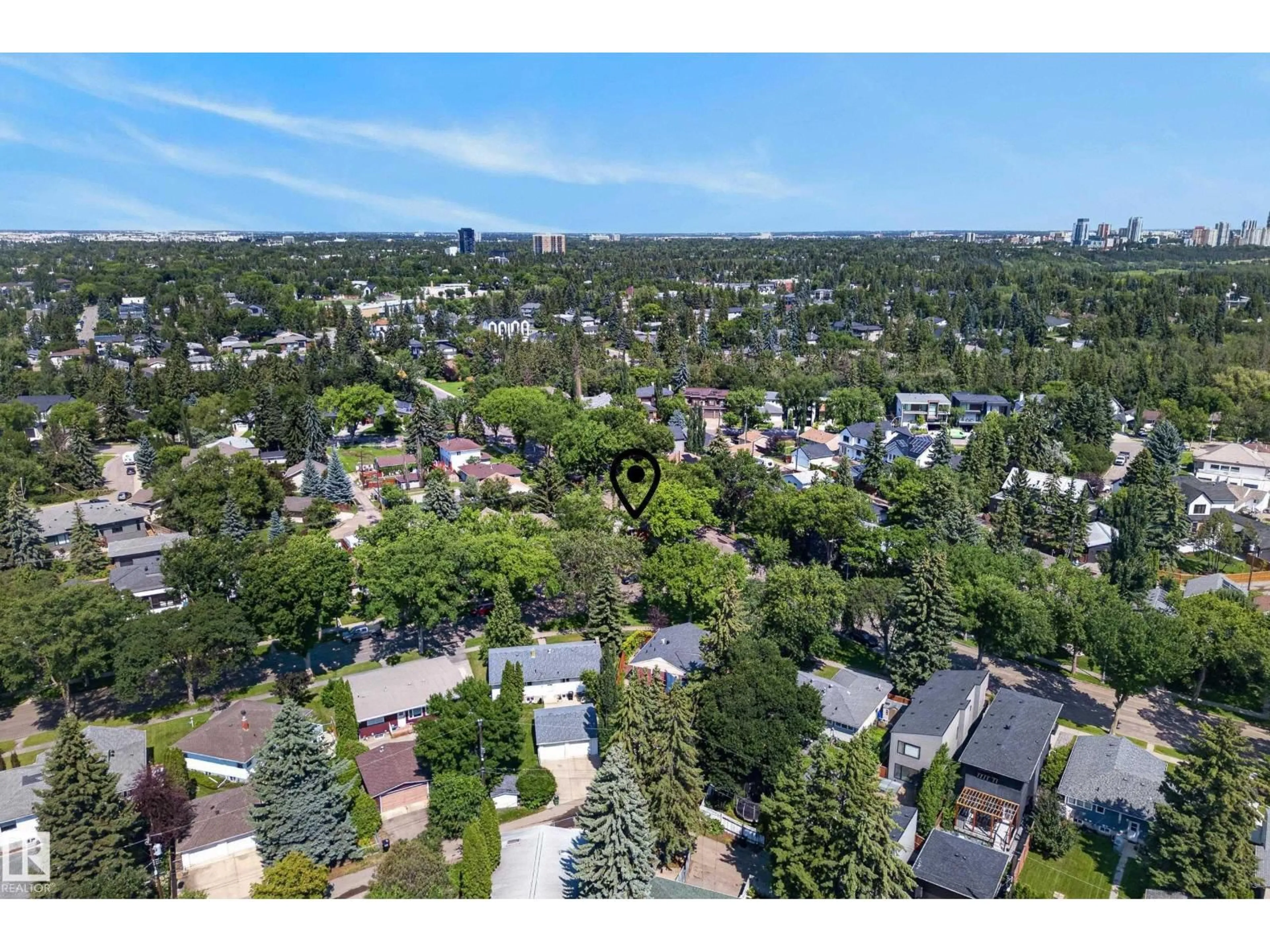 A pic from outside/outdoor area/front of a property/back of a property/a pic from drone, unknown for 14604 93 AV, Edmonton Alberta T5R5G6