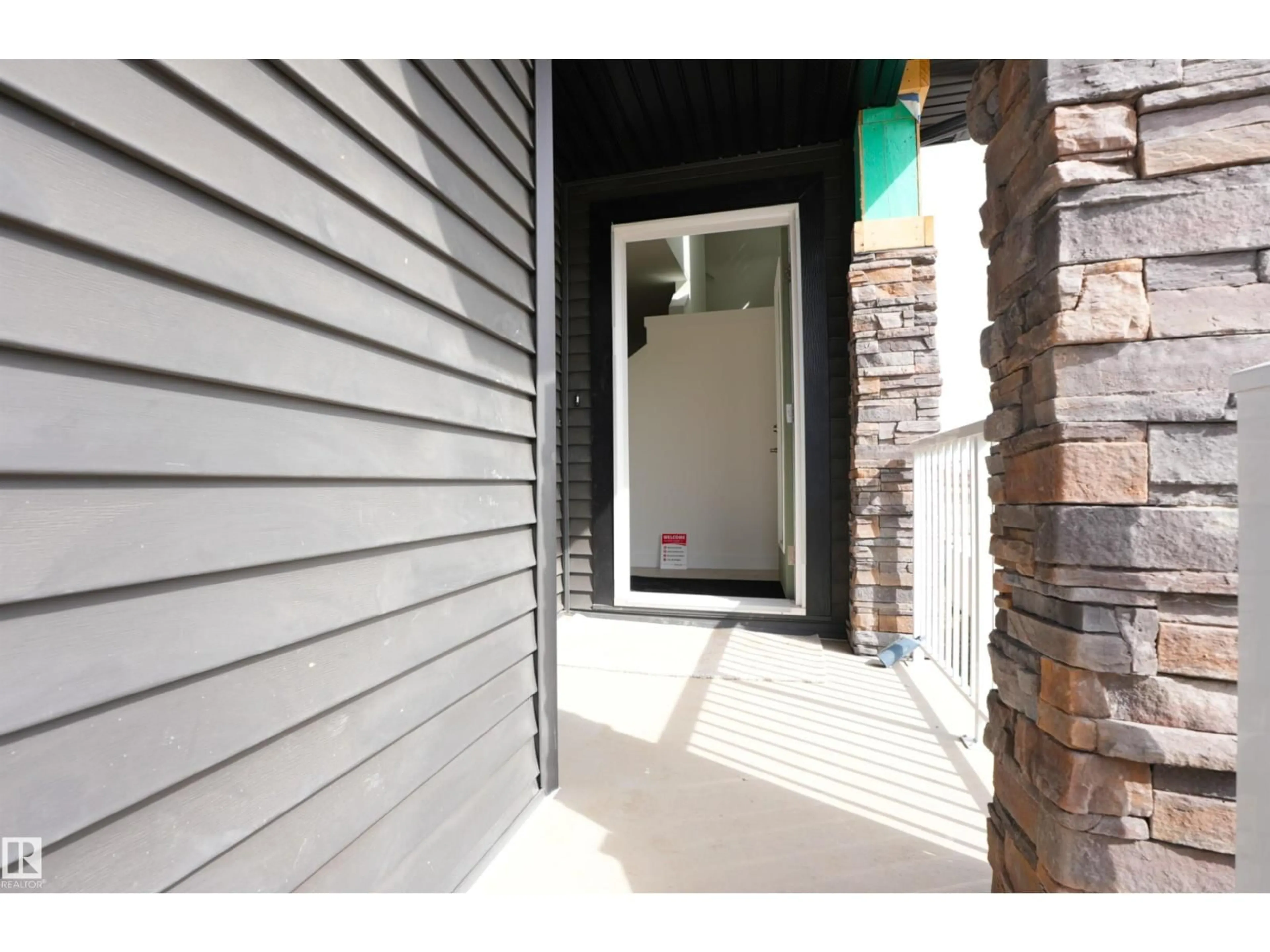 Unknown for #2 - 2710 66 ST, Edmonton Alberta T6X3H4