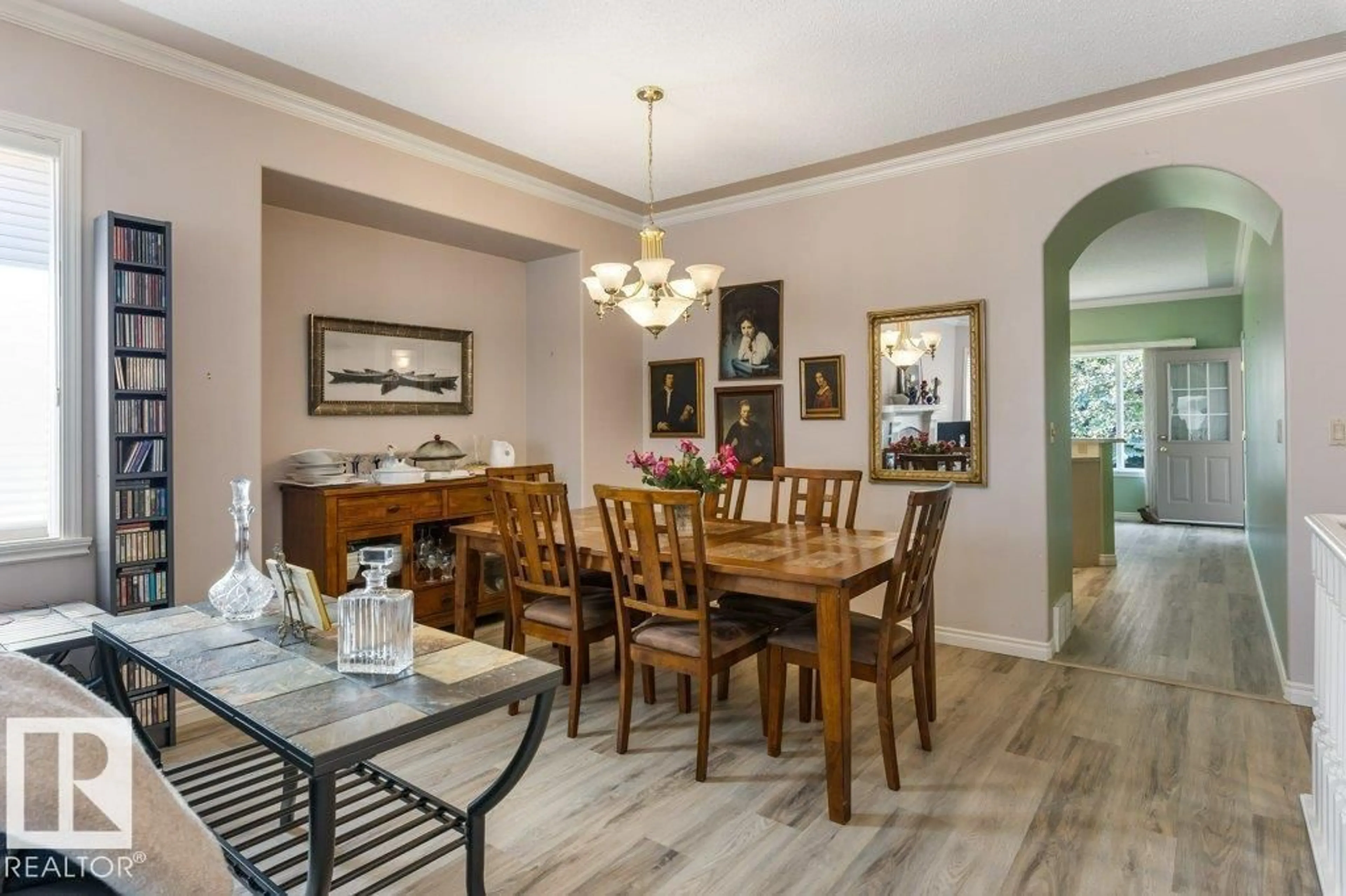 Dining room, wood/laminate floor for 170 - 27 KINGSWOOD BV, St. Albert Alberta T8N6Z6