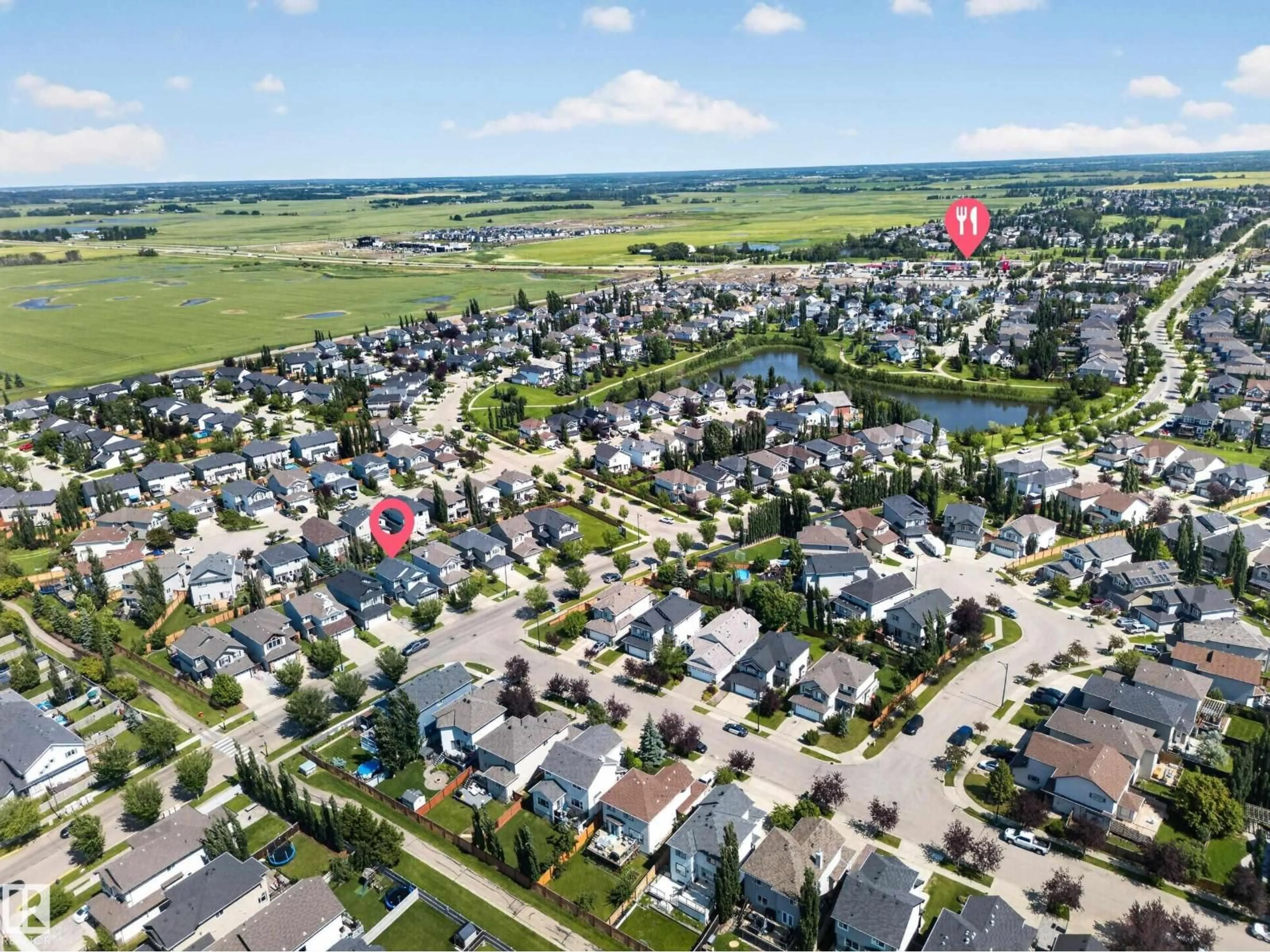 A pic from outside/outdoor area/front of a property/back of a property/a pic from drone, street for 90 RUE MONTALET, Beaumont Alberta T4X0C5
