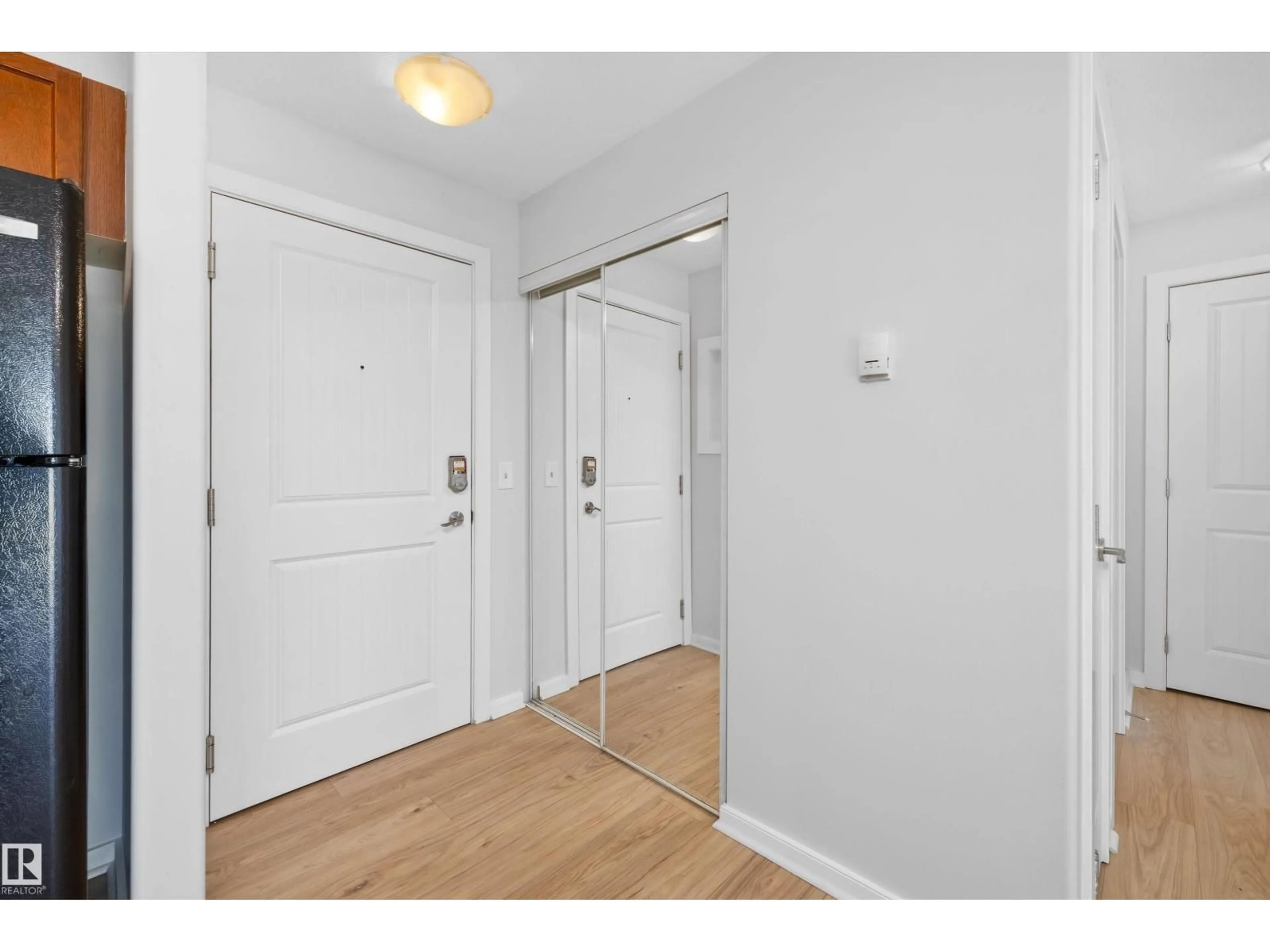 Indoor entryway for #221 - 240 SPRUCE RIDGE RD, Spruce Grove Alberta T7X0G5