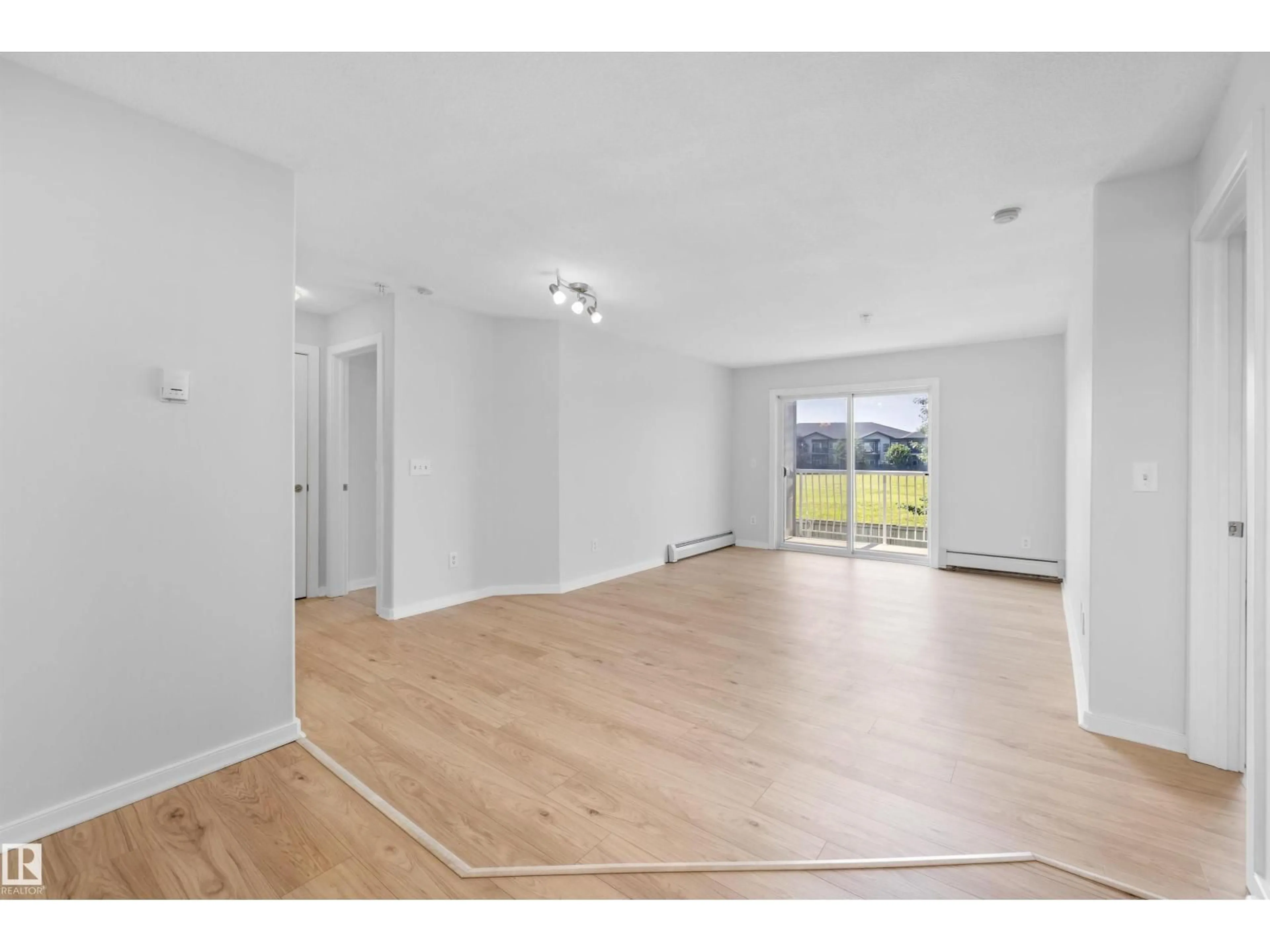 A pic of a room for #221 - 240 SPRUCE RIDGE RD, Spruce Grove Alberta T7X0G5