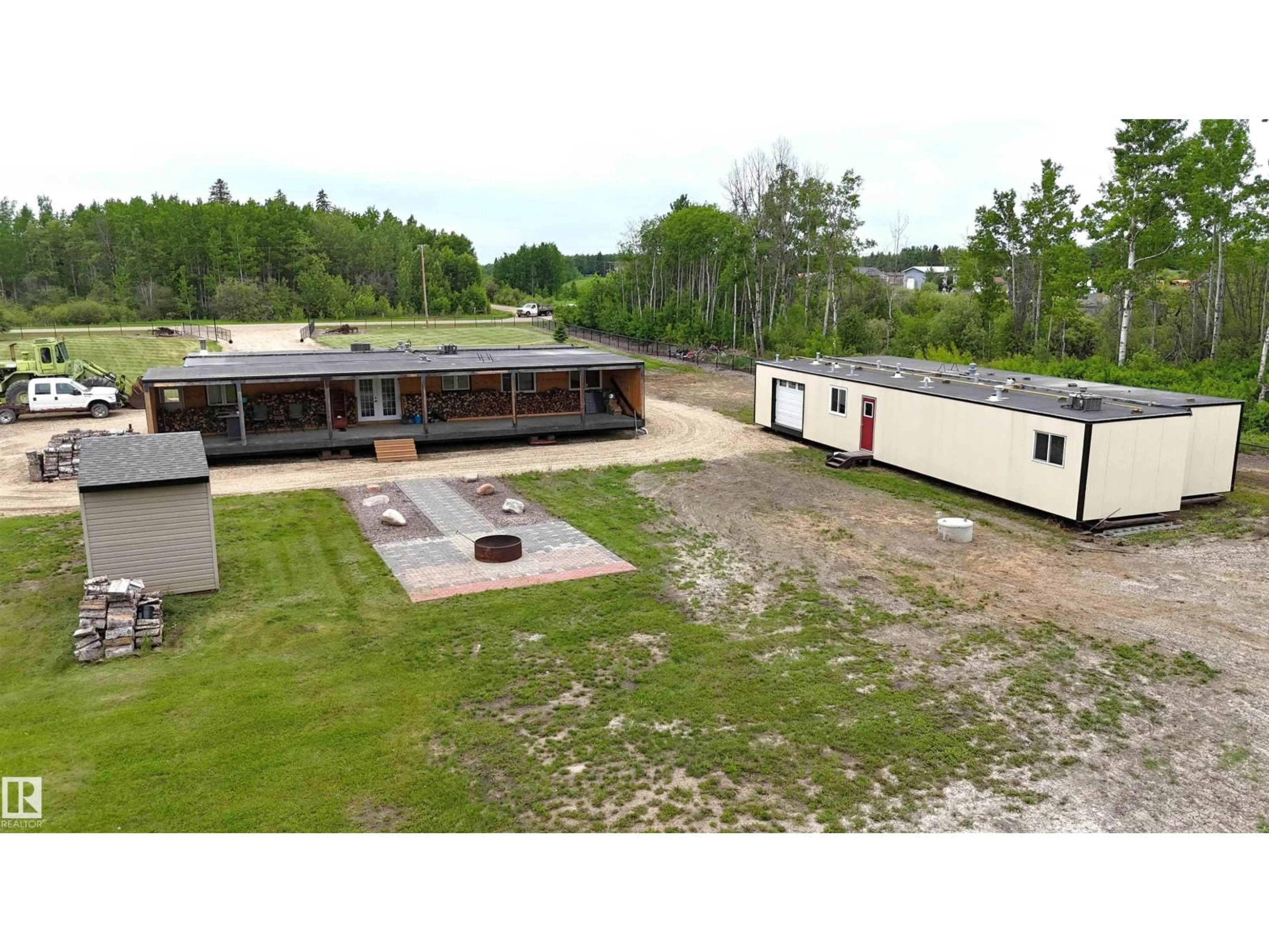A pic from outside/outdoor area/front of a property/back of a property/a pic from drone, building for 32 RANGE ROAD, Rural Parkland County Alberta T0E0N0