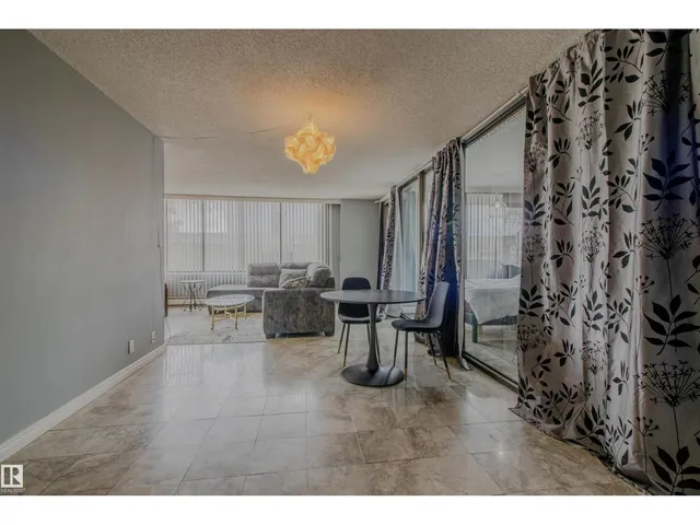 202 - 8340 JASPER AV, Edmonton 5