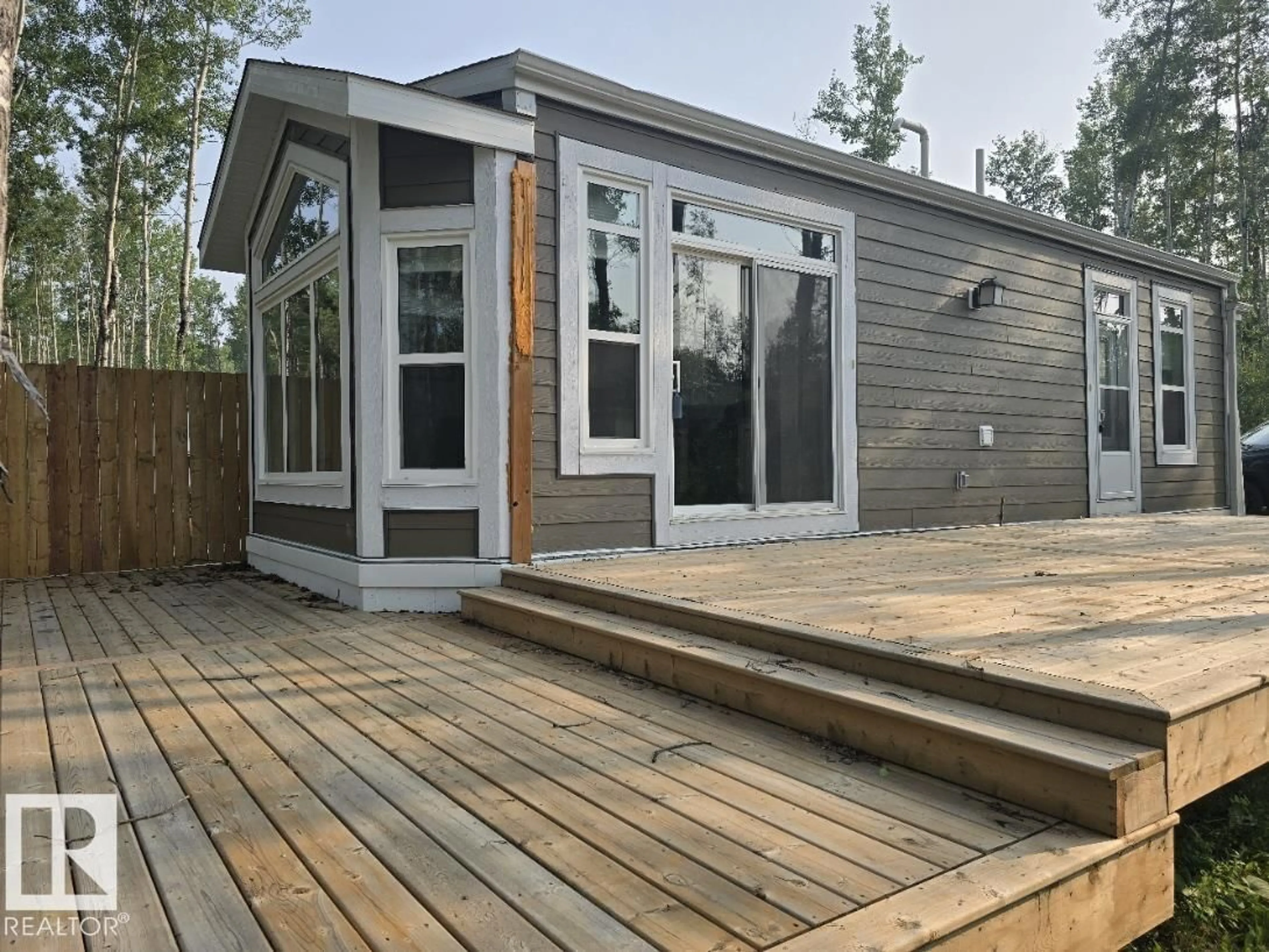 Home with vinyl exterior material, unknown for 53509 RGE ROAD 60, Rural Parkland County Alberta T0E0W0