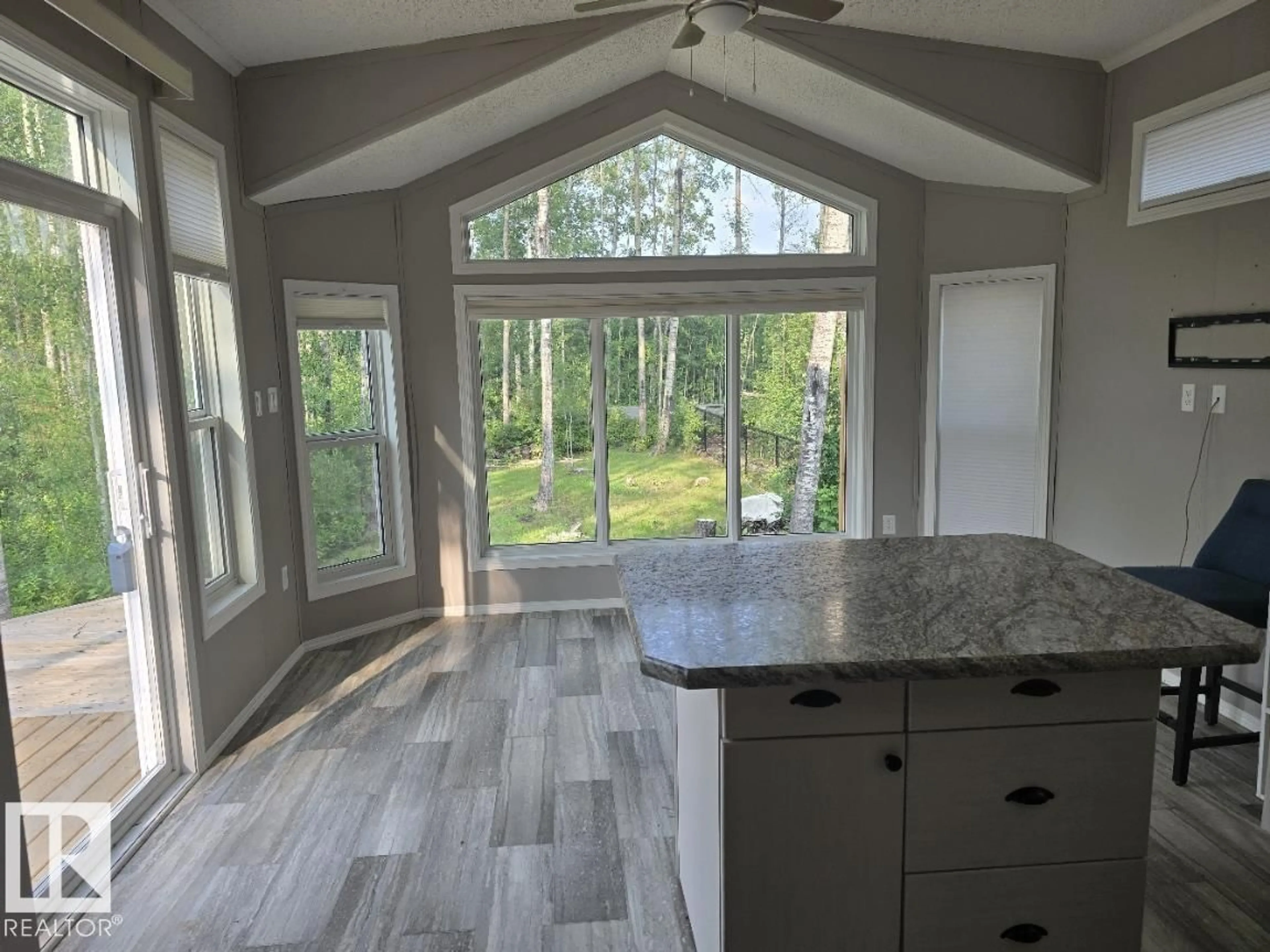 Open concept kitchen, unknown for 53509 RGE ROAD 60, Rural Parkland County Alberta T0E0W0