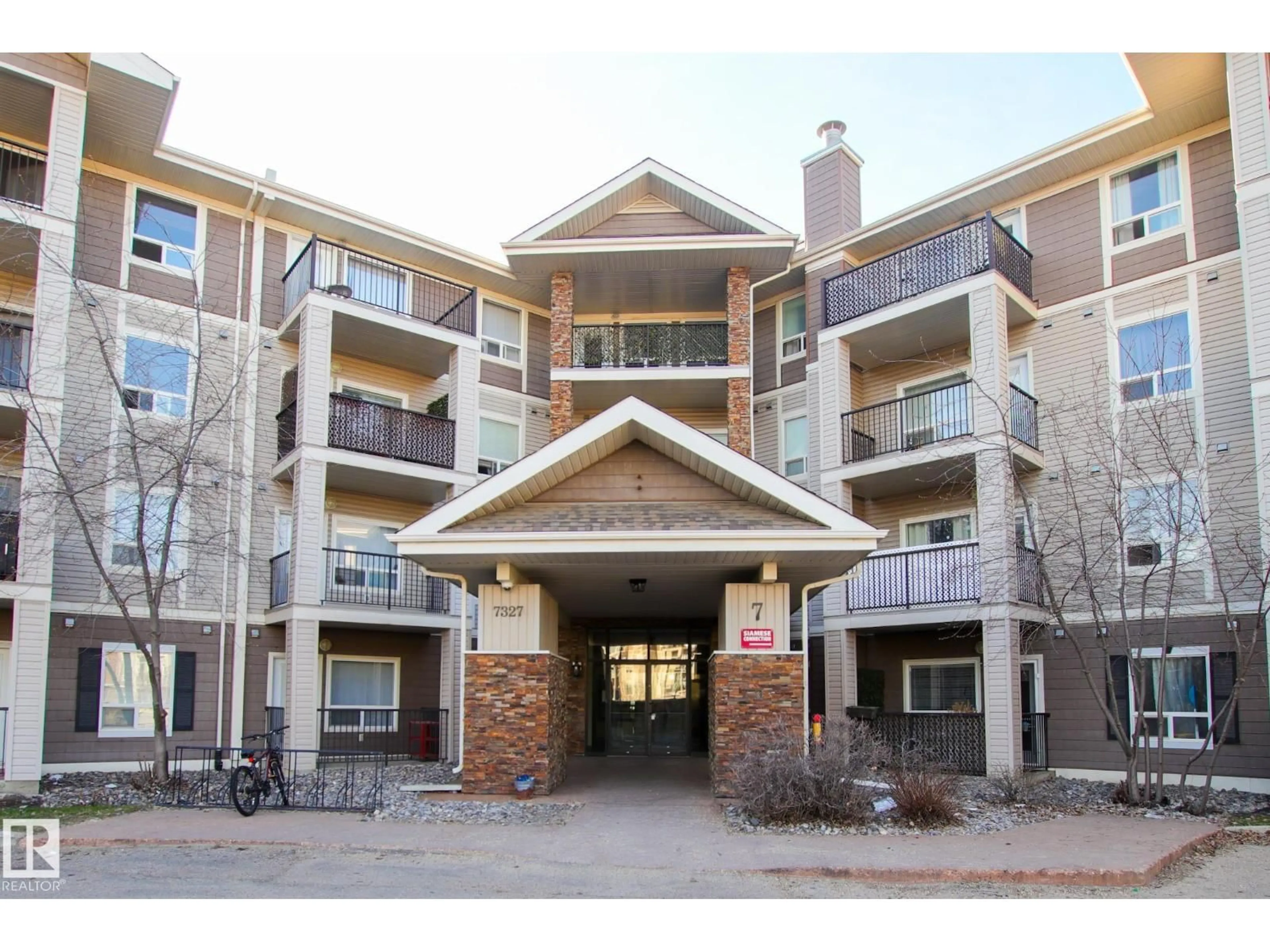 Indoor foyer for 7327 - 7206 SOUTH TERWILLEGAR DR, Edmonton Alberta T6R0L8