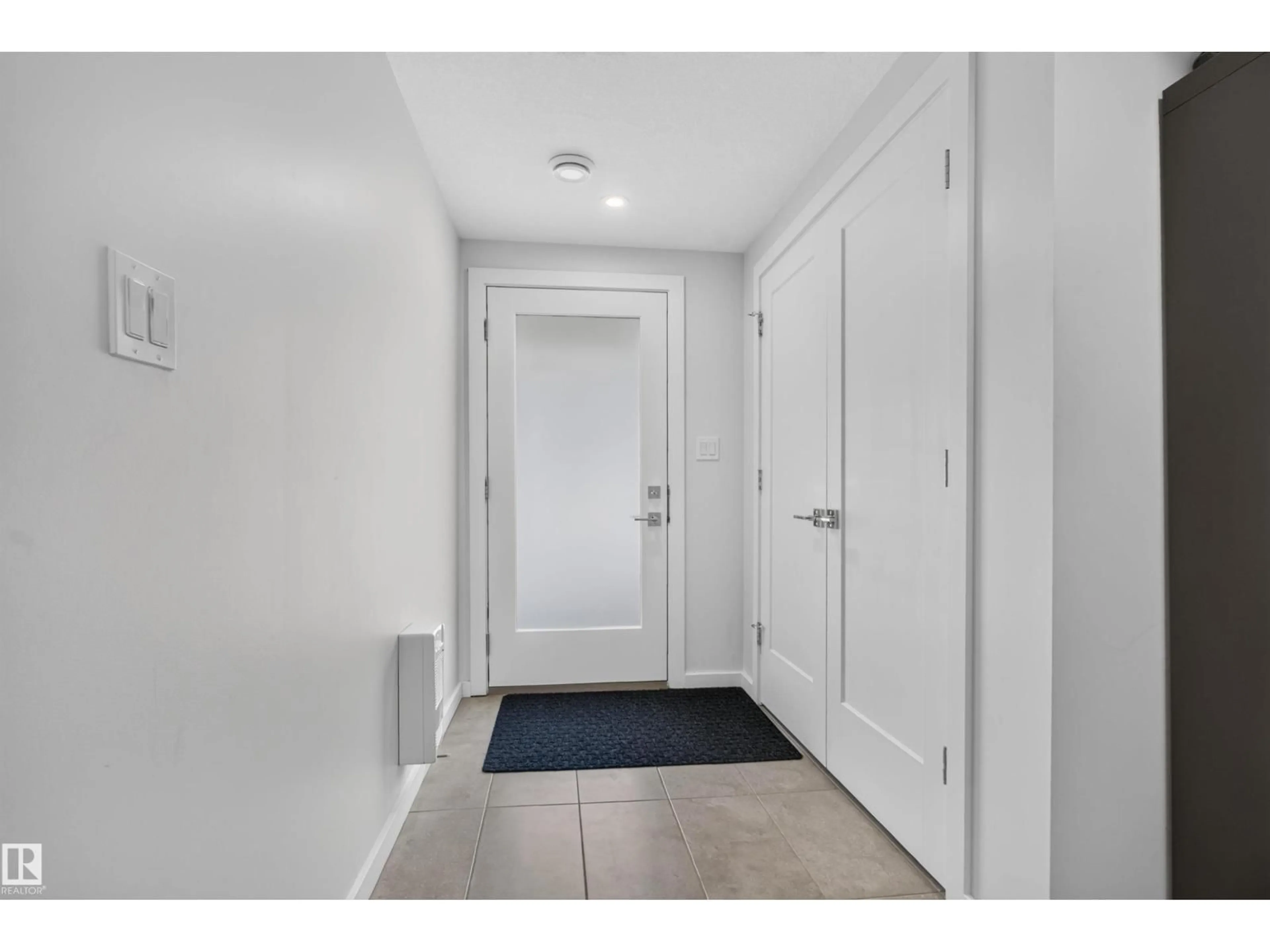Indoor entryway for 84 - 1304 RUTHERFORD RD, Edmonton Alberta T6W0B4