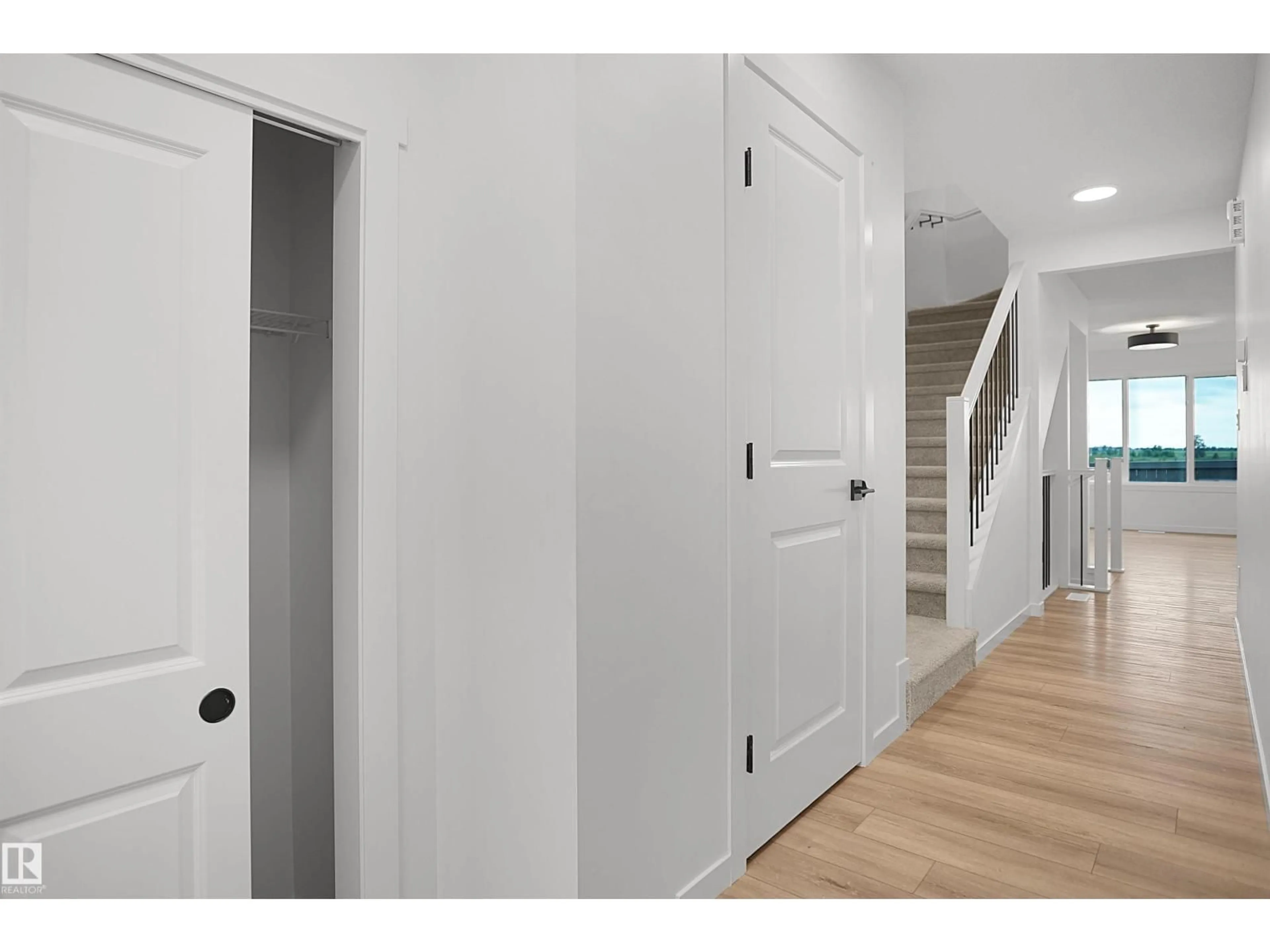Indoor entryway for #28 - 1430 ASTER WY, Edmonton Alberta T6T2X5