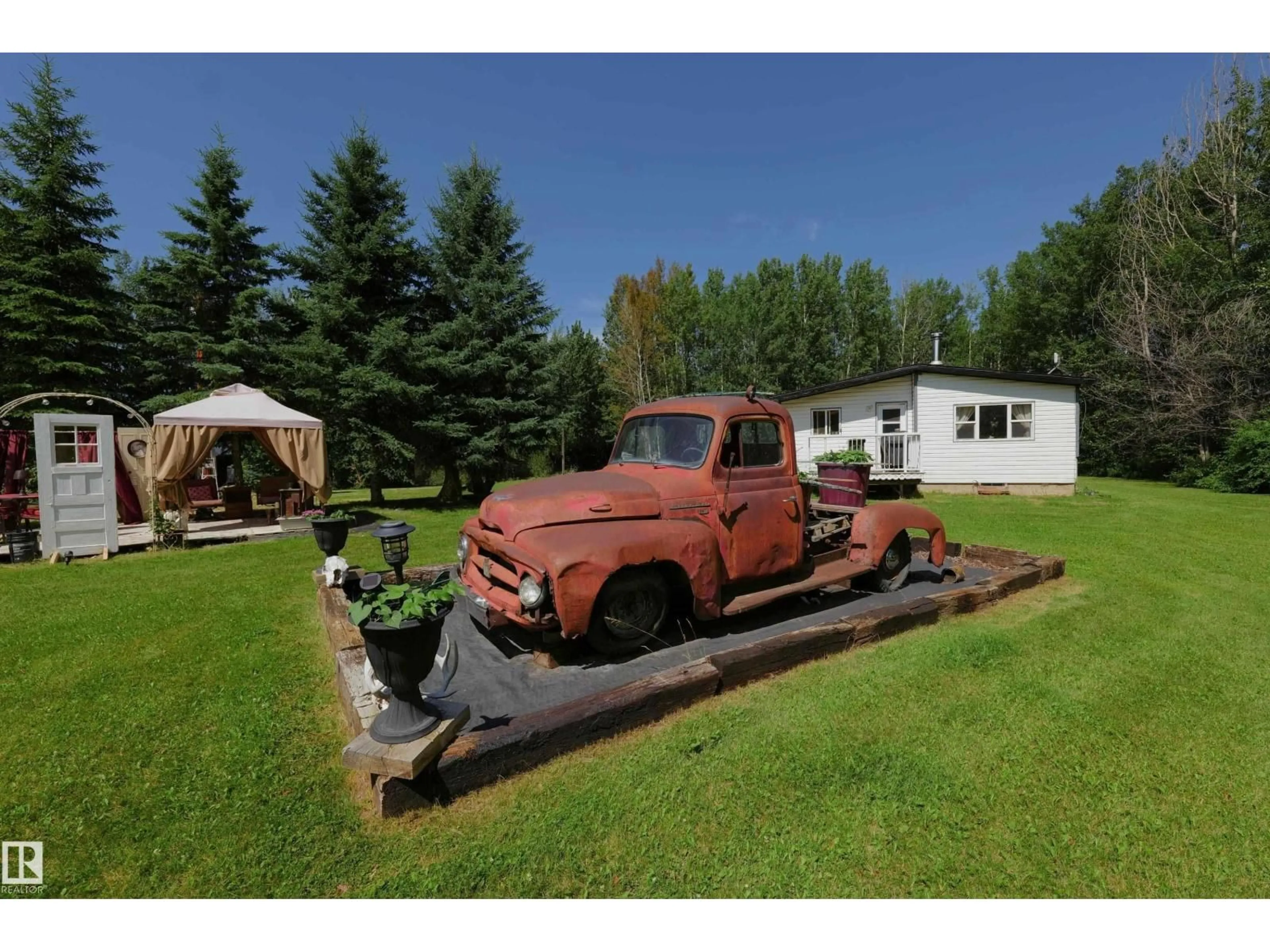 Unknown for 5318 TWP RD 612, Rural Barrhead County Alberta T7N1N3