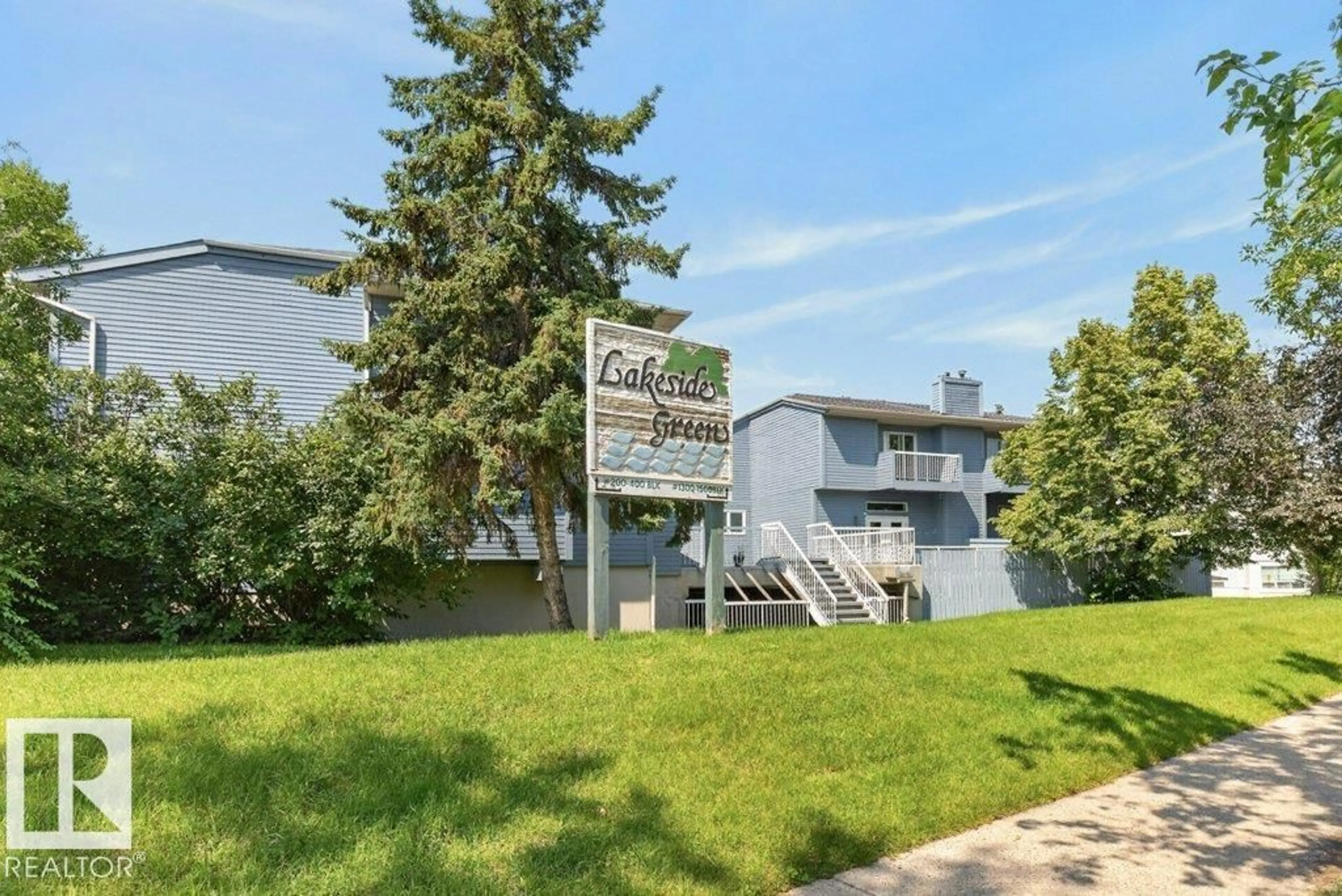Patio, unknown for 1501 LAKESIDE GR, St. Albert Alberta T8N3T3
