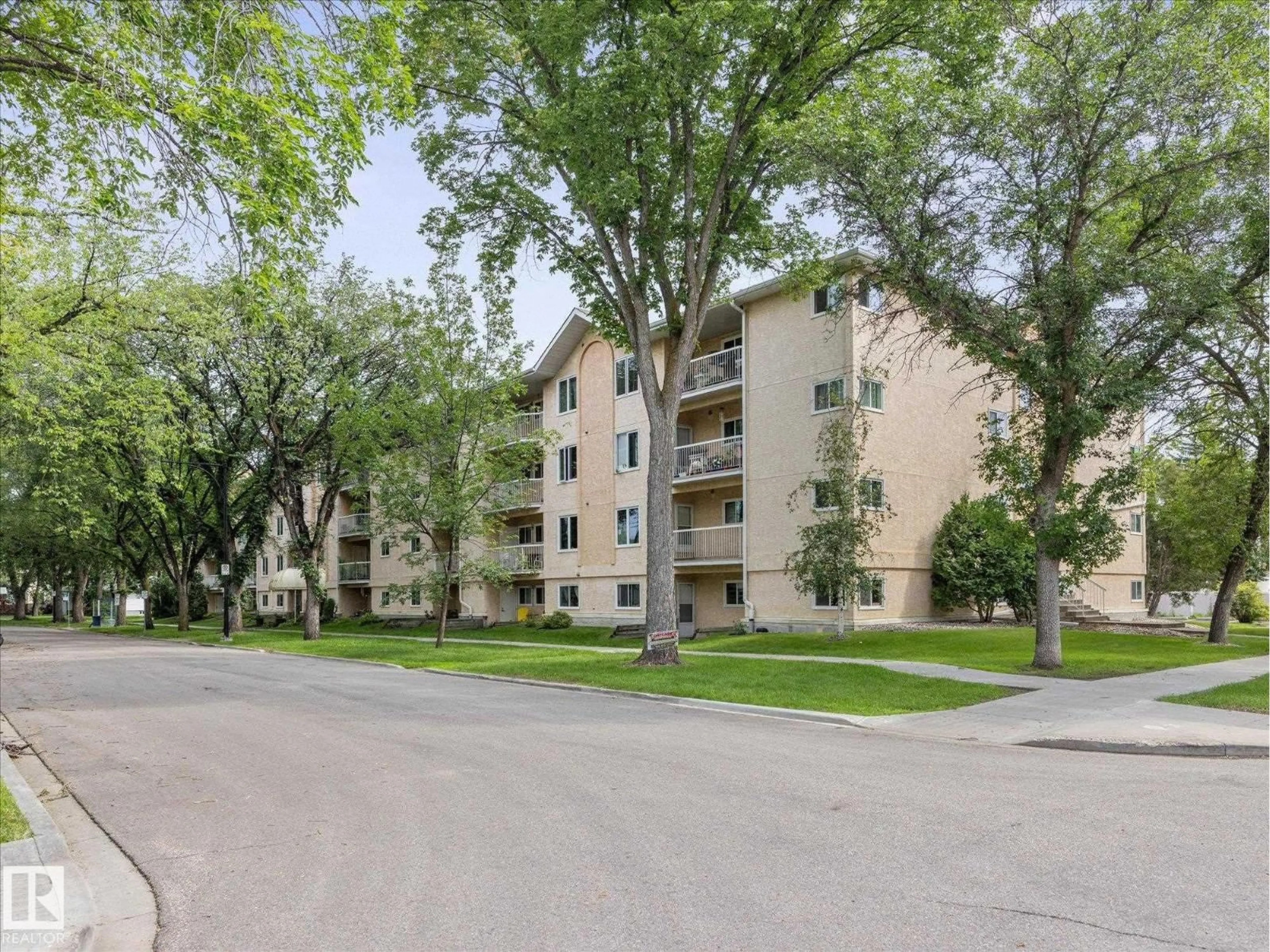 Unknown for #304 - 11511 130 ST NW, Edmonton Alberta T5M4B3