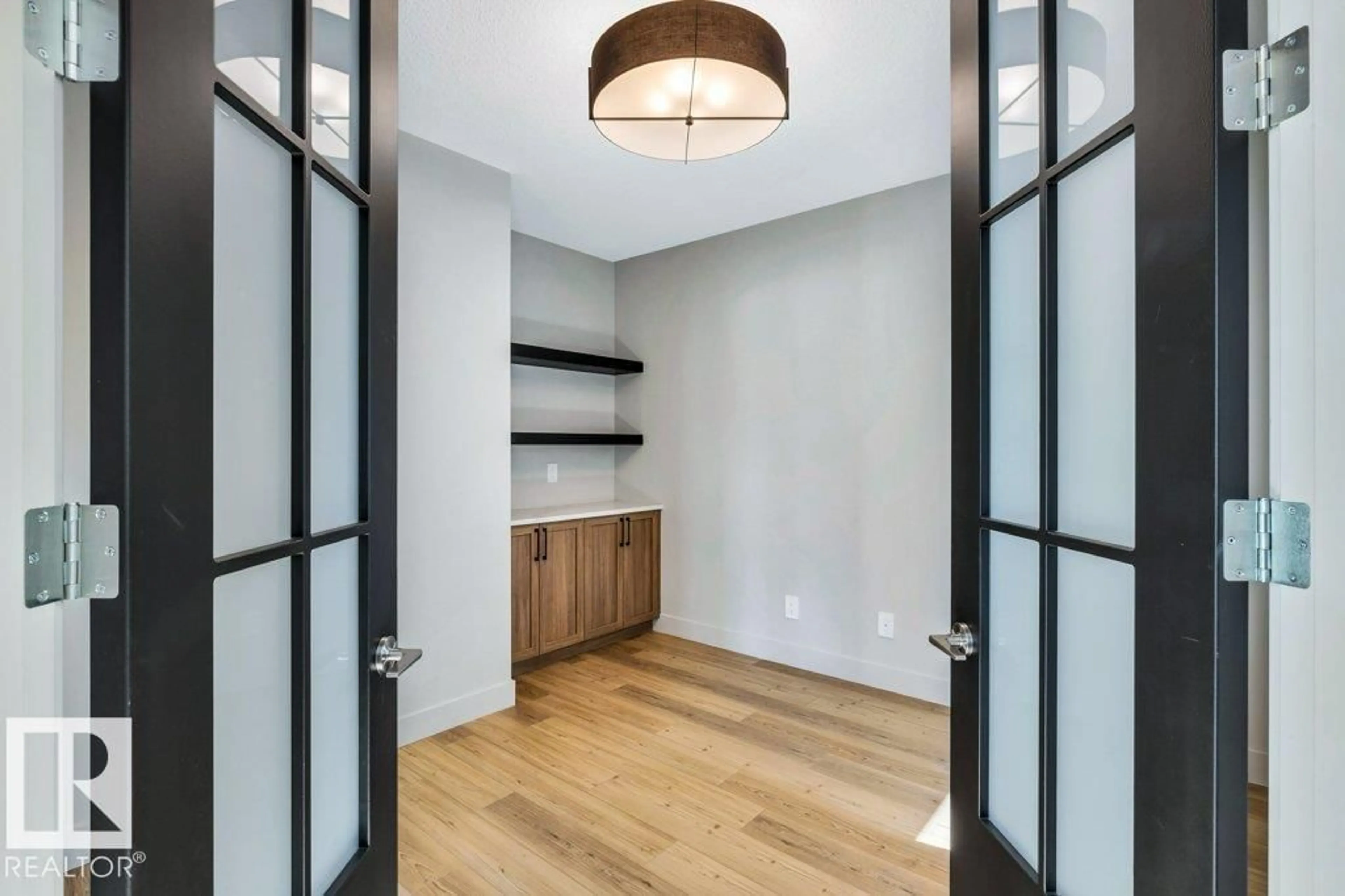 Indoor entryway for 65 NORWYCK WY, Spruce Grove Alberta T7X4S4