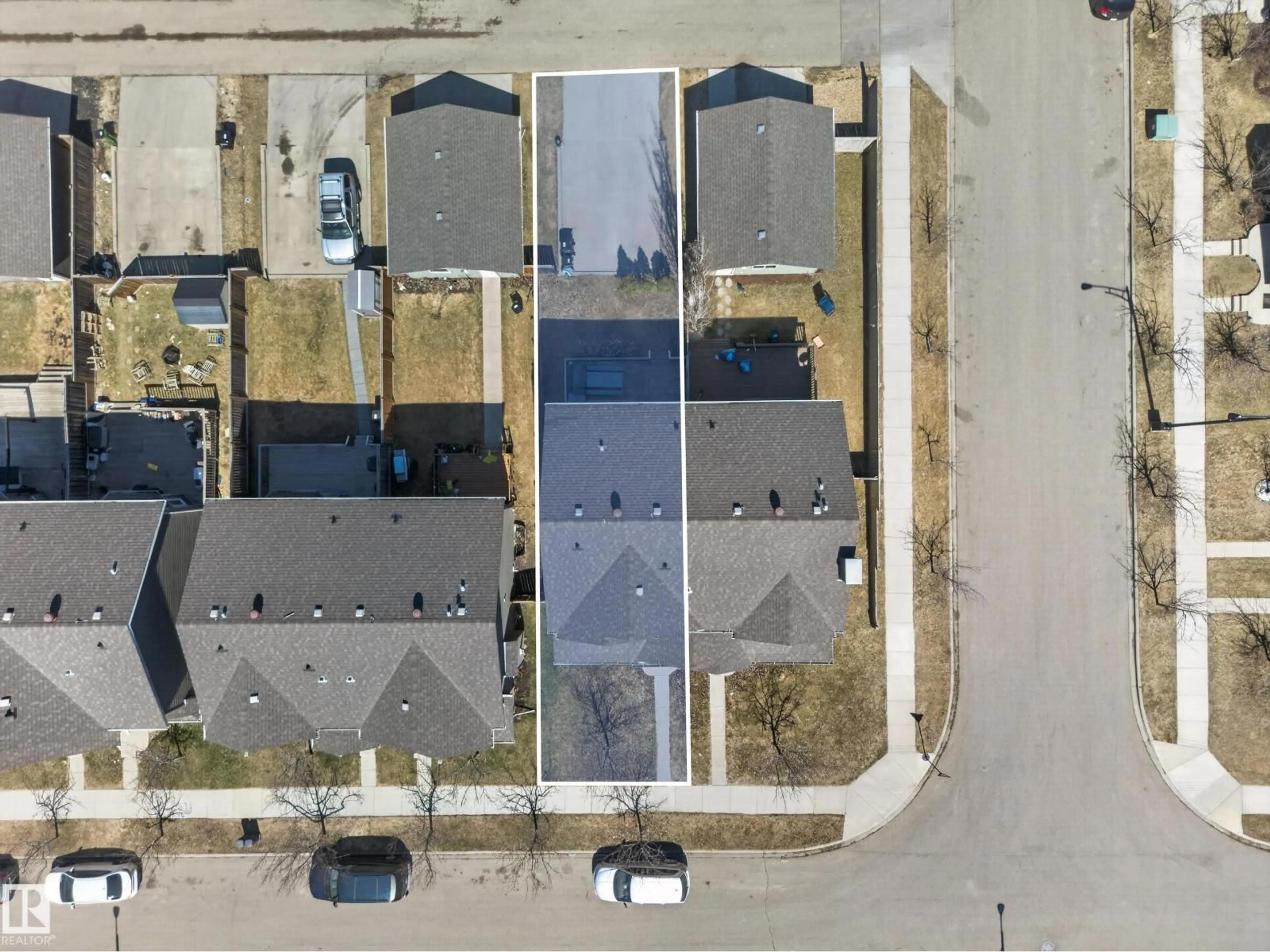 A pic from outside/outdoor area/front of a property/back of a property/a pic from drone, street for SW - 4680 CRABAPPLE RUN RU, Edmonton Alberta T6X0Y8