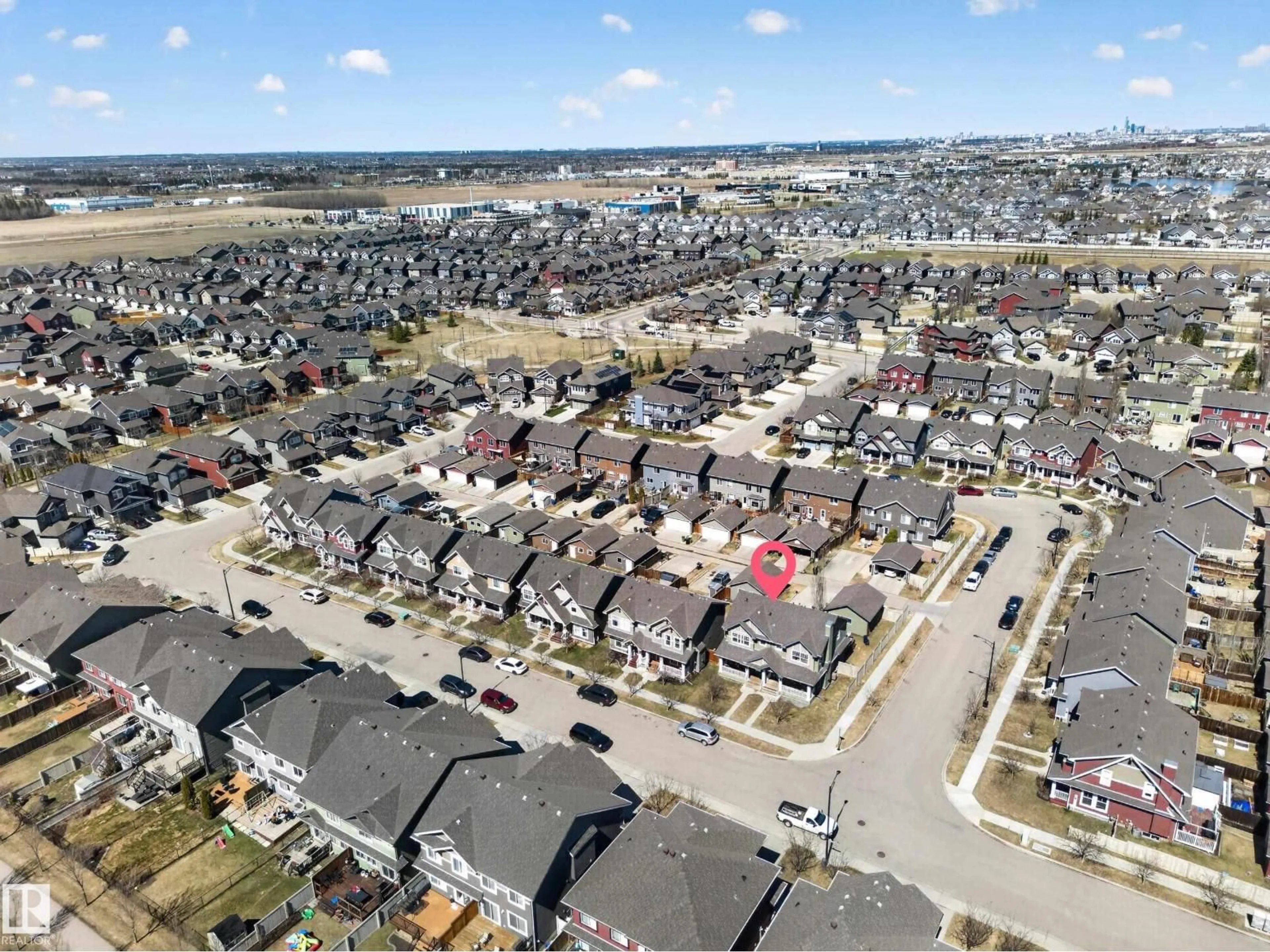 A pic from outside/outdoor area/front of a property/back of a property/a pic from drone, street for SW - 4680 CRABAPPLE RUN RU, Edmonton Alberta T6X0Y8
