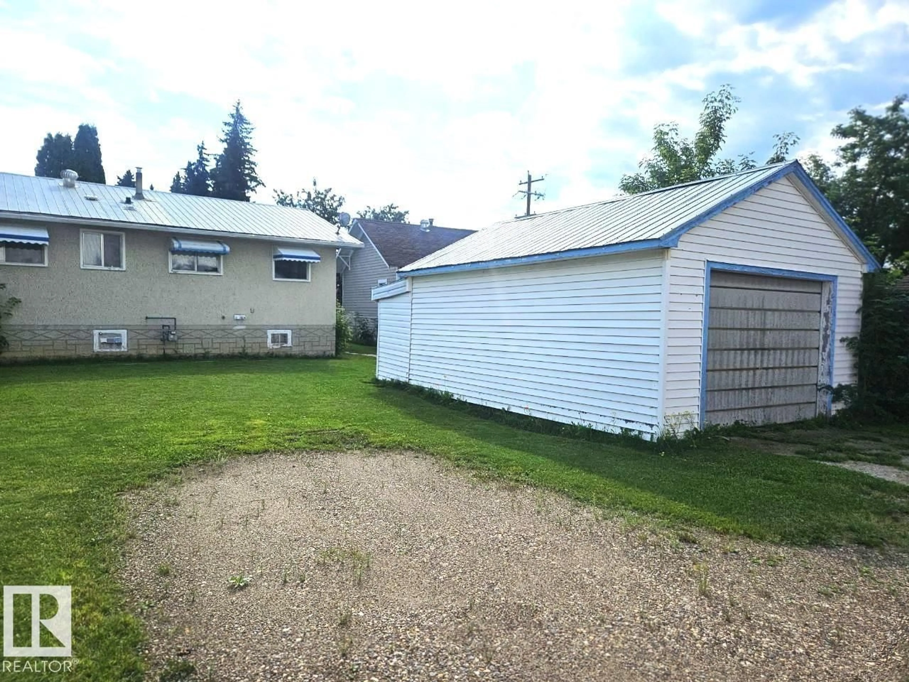 Unknown for 5024 50 ST, Andrew Alberta T0B0C0