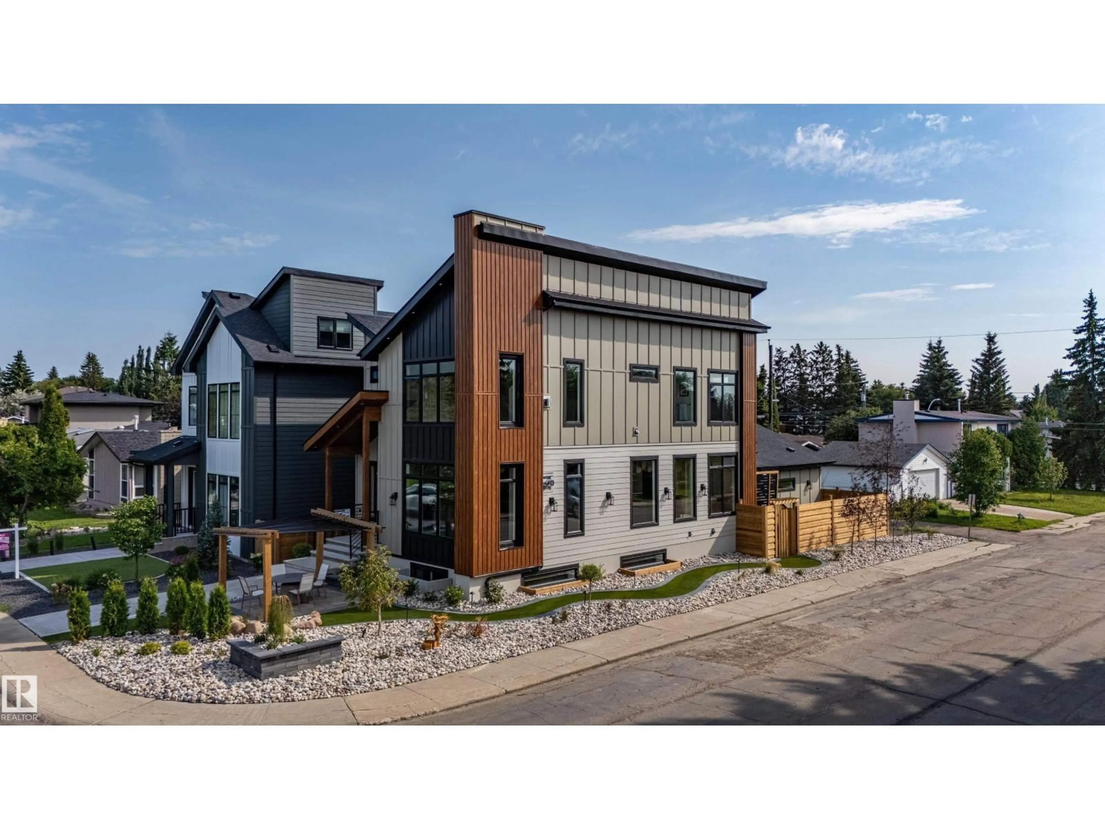 Home with brick exterior material, unknown for NW - 4142 122 ST, Edmonton Alberta T6J0W8
