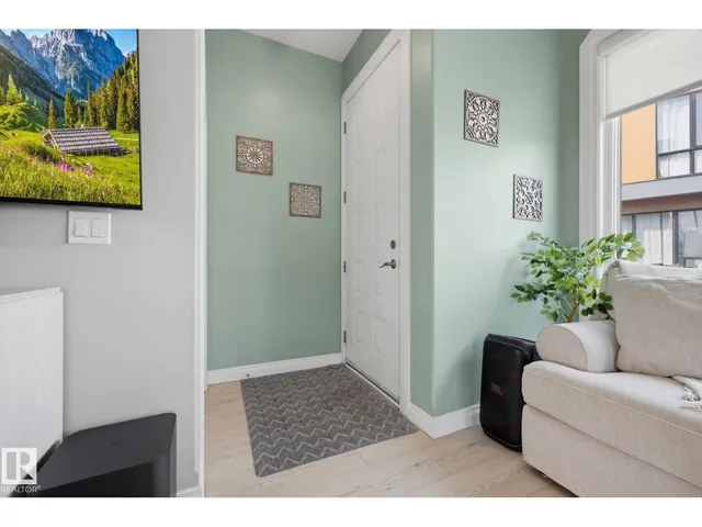 #201 - 10625 KINGSWAY AV, Edmonton 2