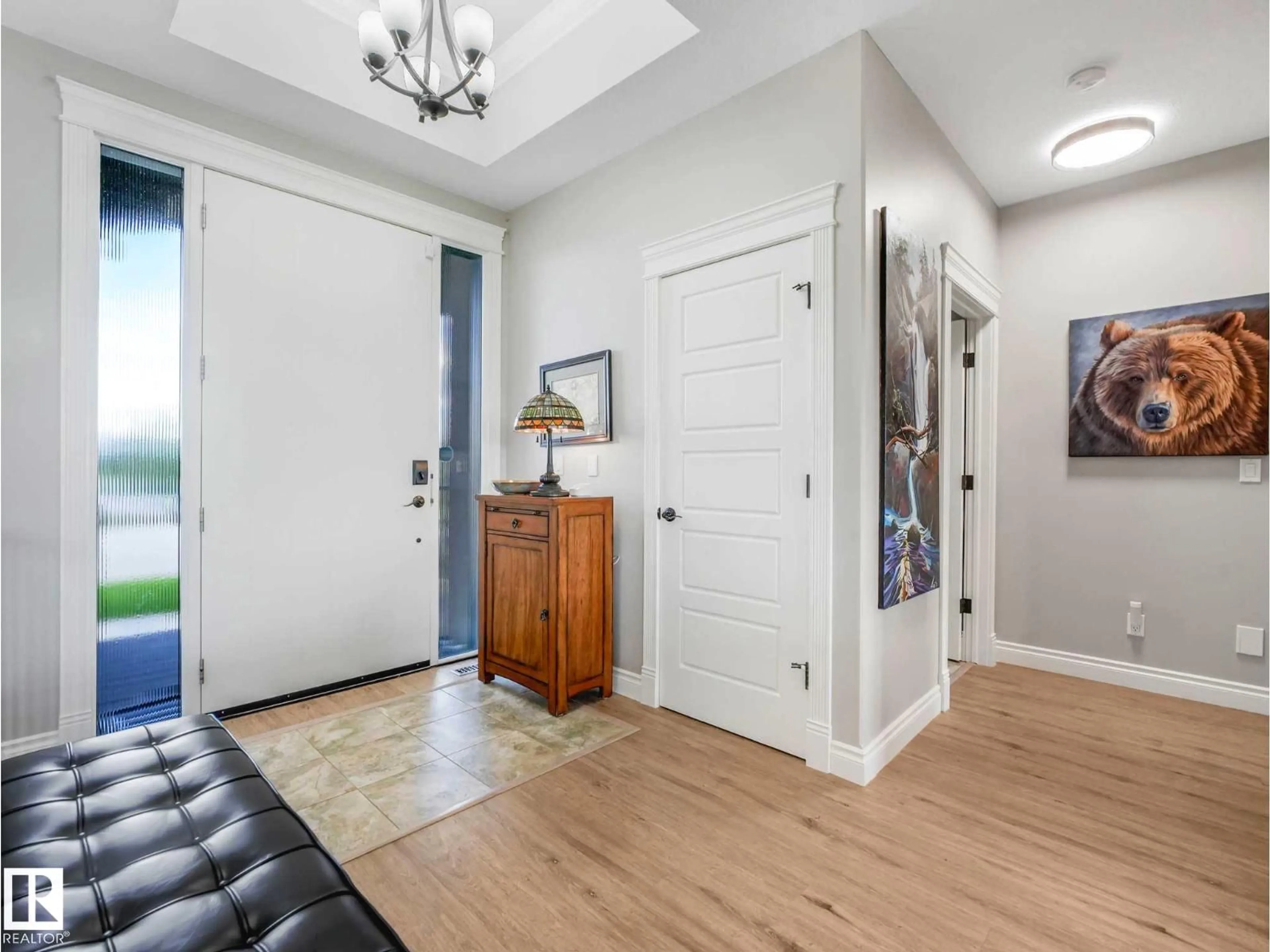 Indoor entryway for 1A - 53521 RGE RD 272, Rural Parkland County Alberta T7X3M5