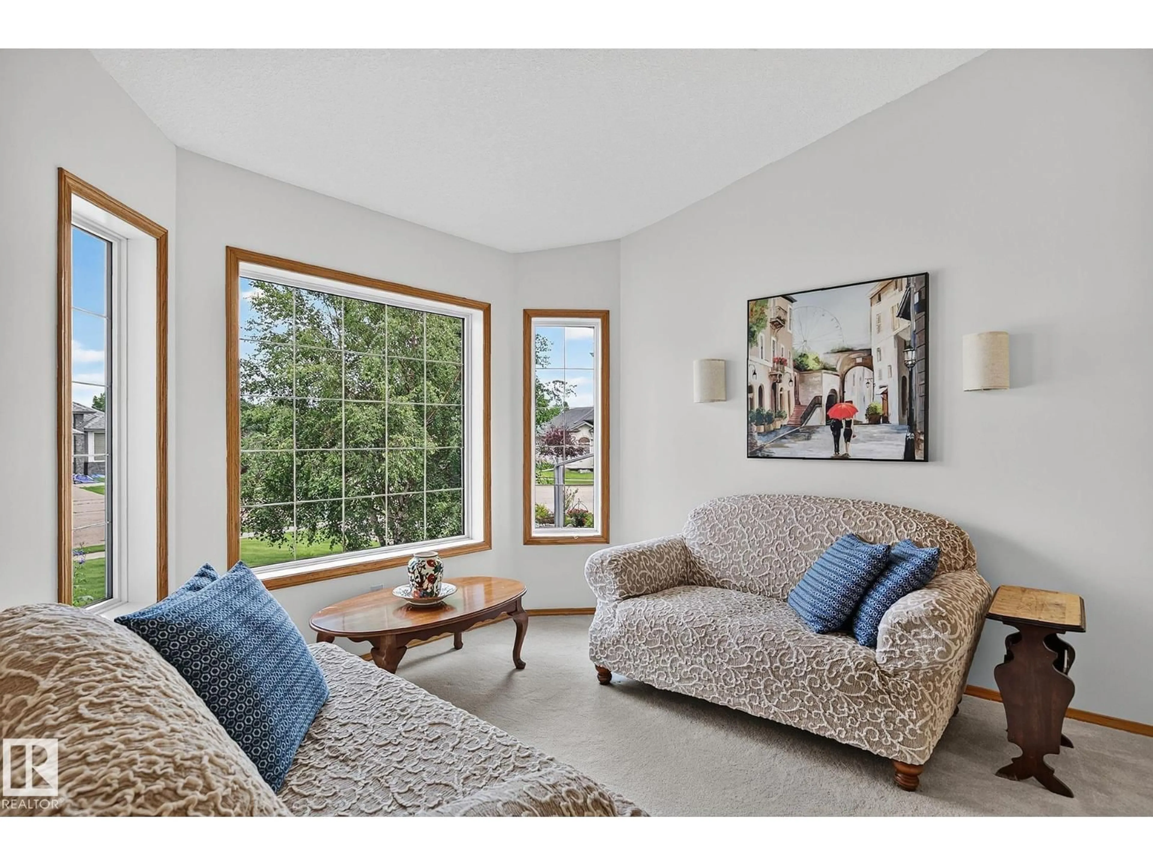 Living room with furniture, unknown for 385 MEADOWVIEW TC, Sherwood Park Alberta T8H1X7