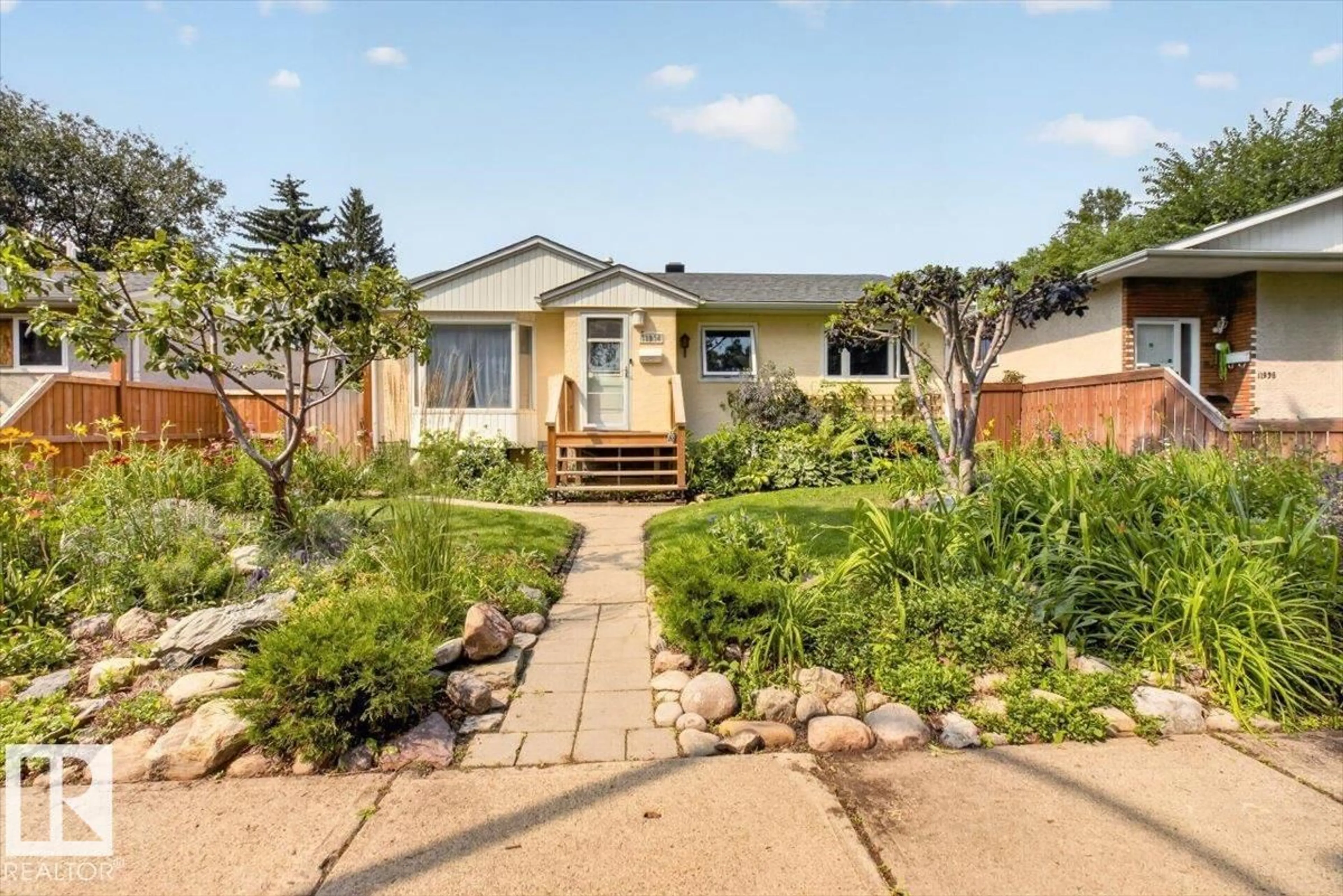 Unknown for NW - 11934 43 ST, Edmonton Alberta T5W2P6