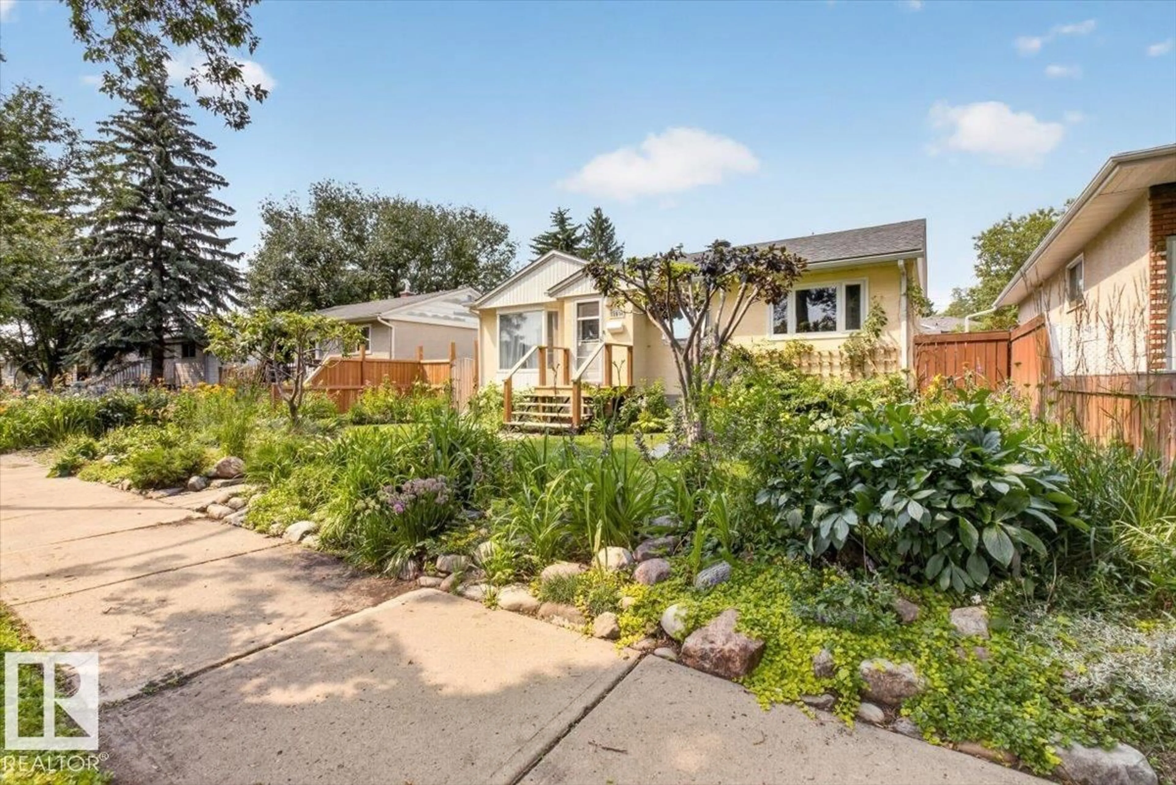 Unknown for NW - 11934 43 ST, Edmonton Alberta T5W2P6