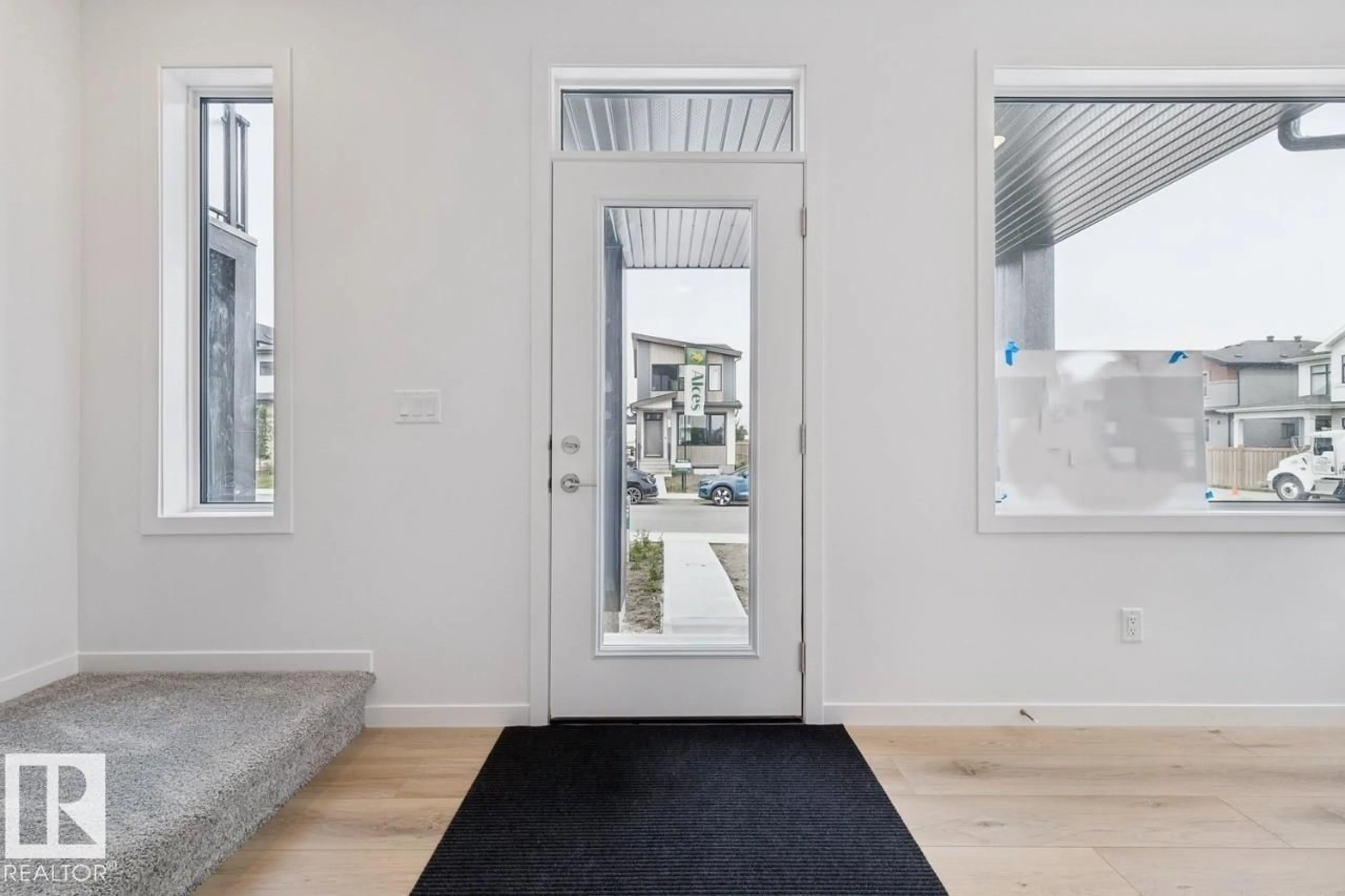 Indoor entryway for SW - 303 32 ST, Edmonton Alberta T6X3C8