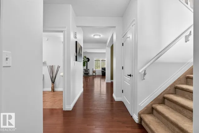 817 SOUTHFORK GR, Leduc 4