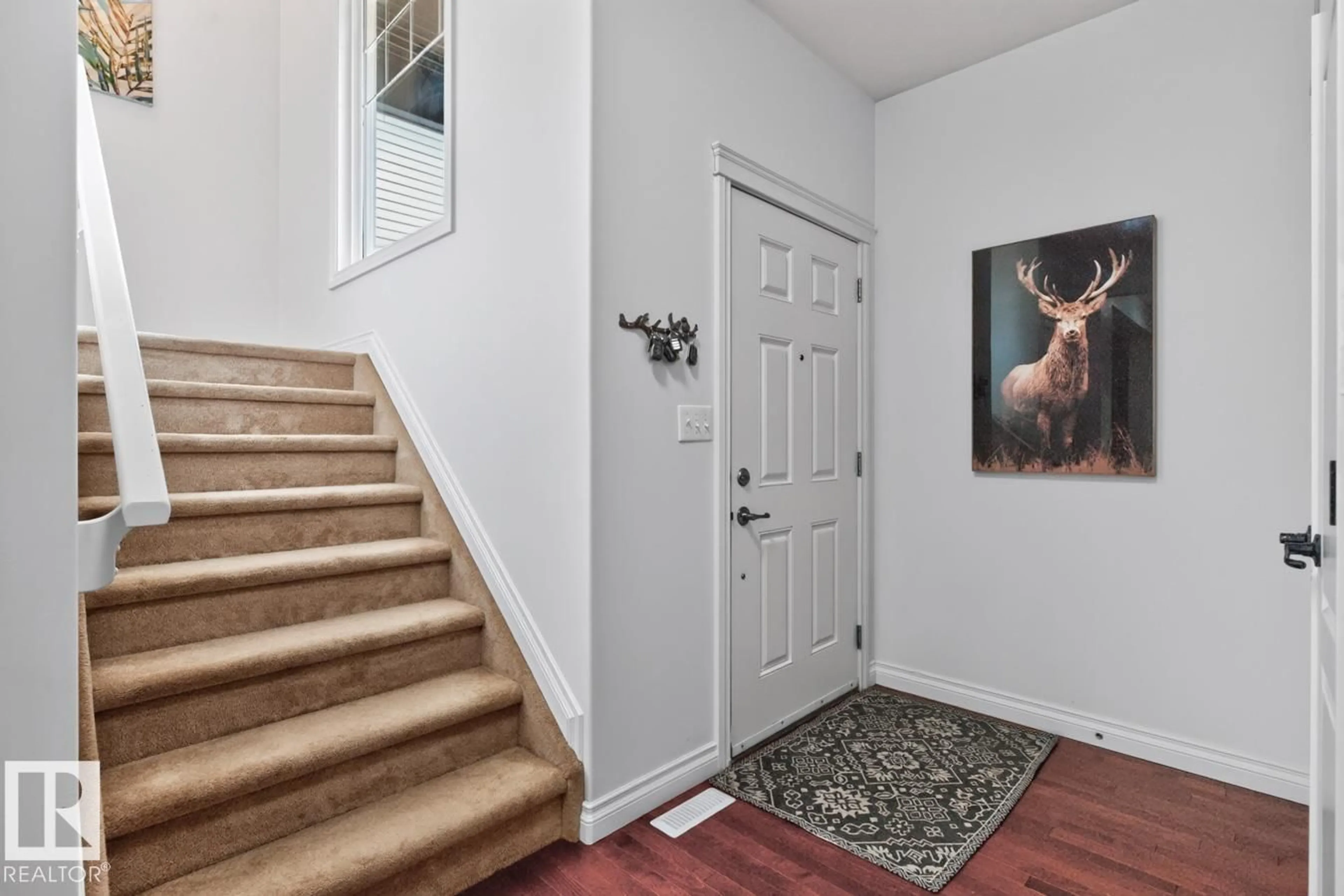Indoor entryway for 817 SOUTHFORK GR, Leduc Alberta T9E0P4