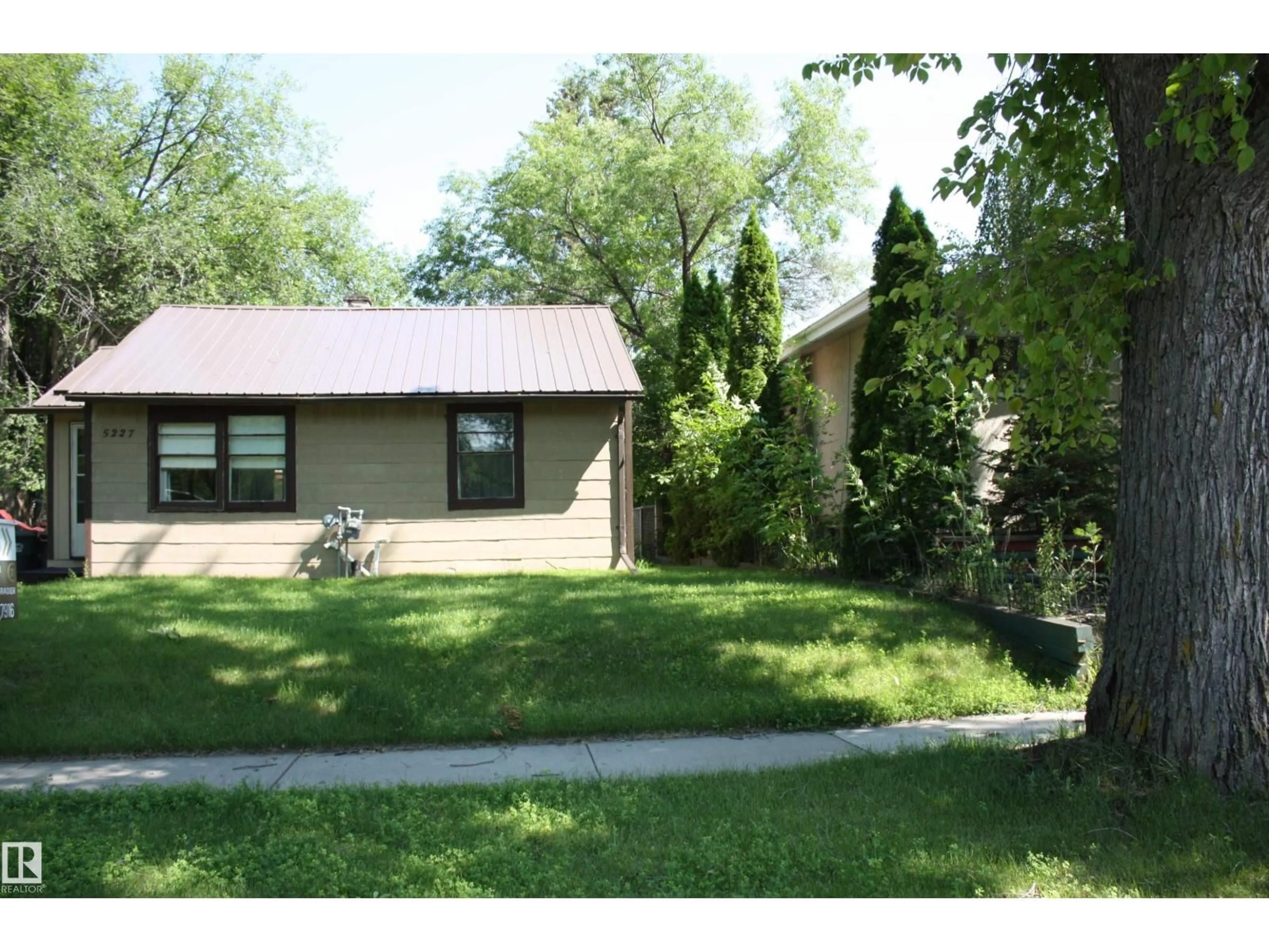 Unknown for 5227 51 STREET, Redwater Alberta T0A2W0