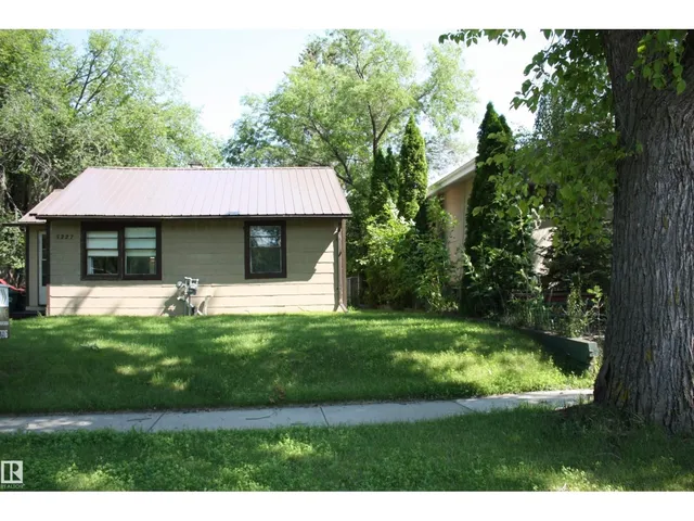 5227 51 STREET, Redwater 2