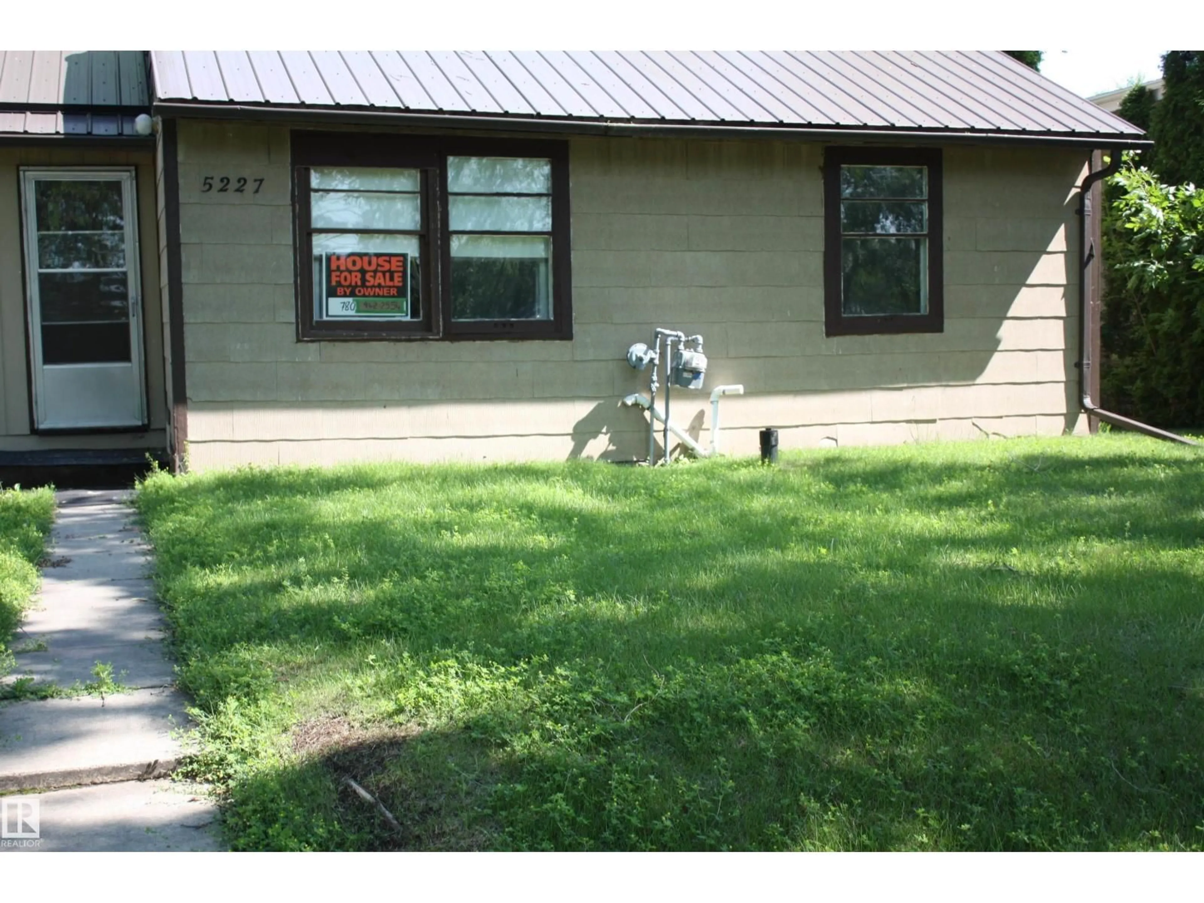 Unknown for 5227 51 STREET, Redwater Alberta T0A2W0