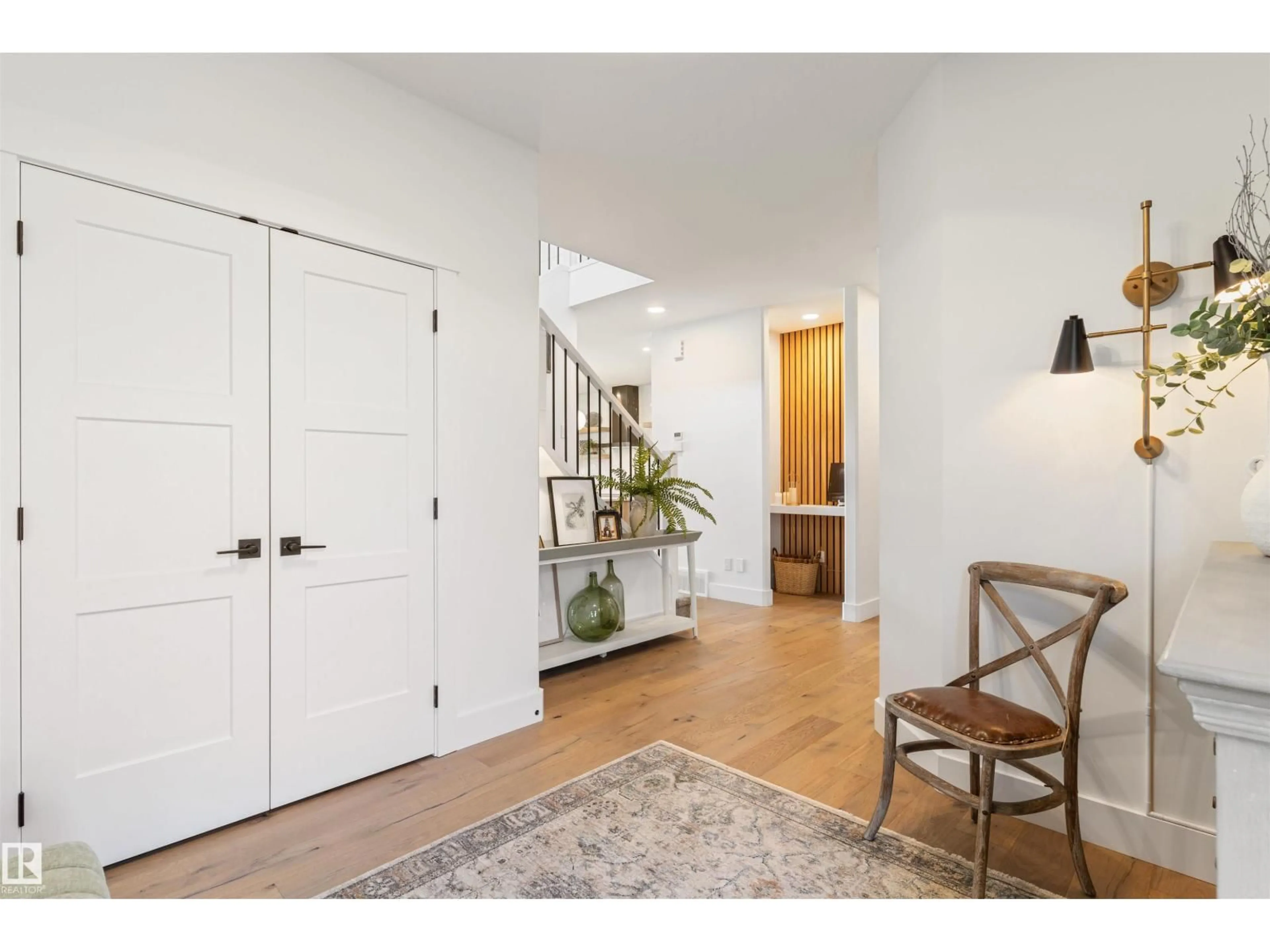 Indoor entryway for 47 GLADSTONE BN, Spruce Grove Alberta T7X0Z6