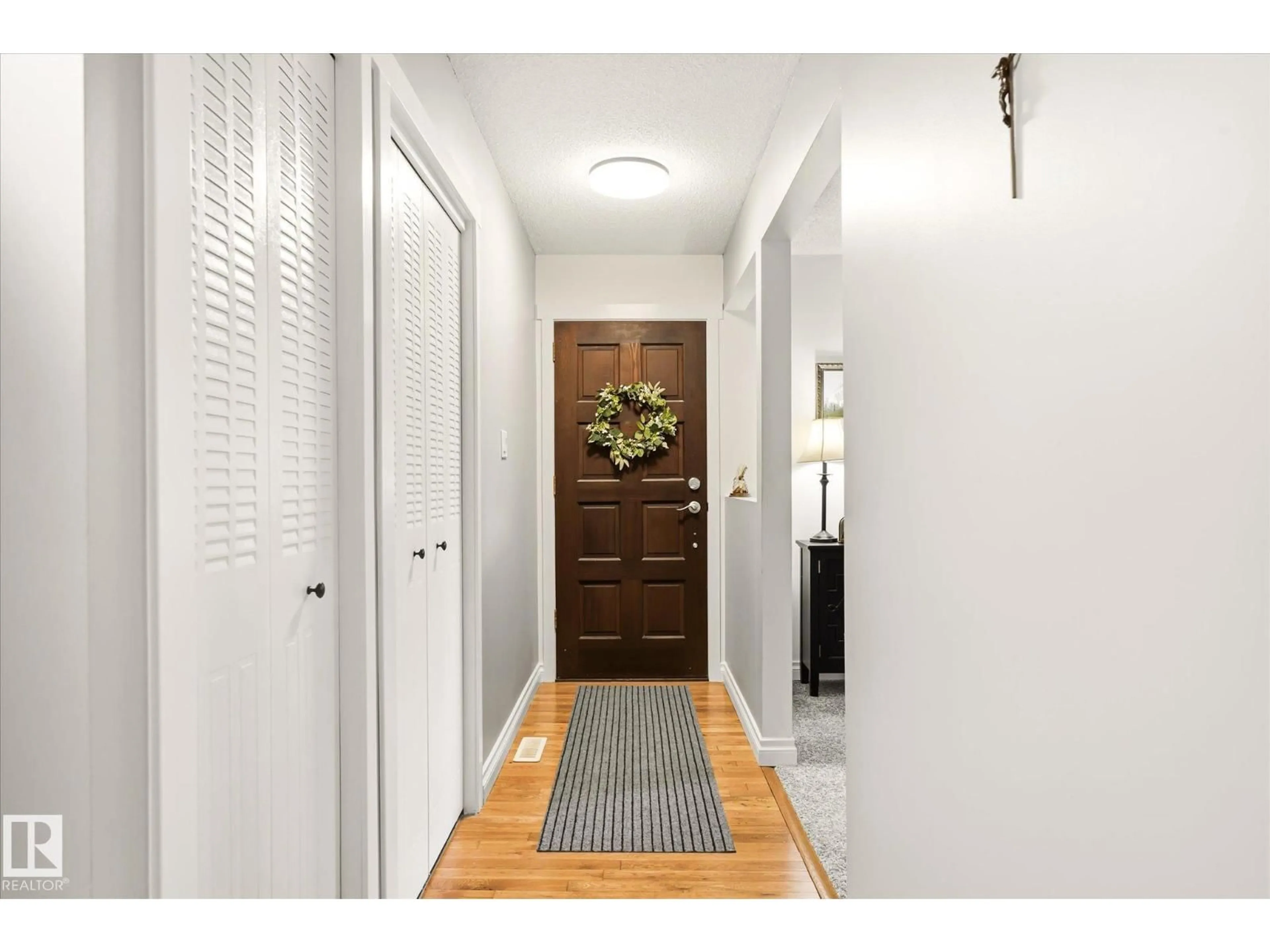 Indoor entryway for 4921 47 AV, Legal Alberta T0G1L0