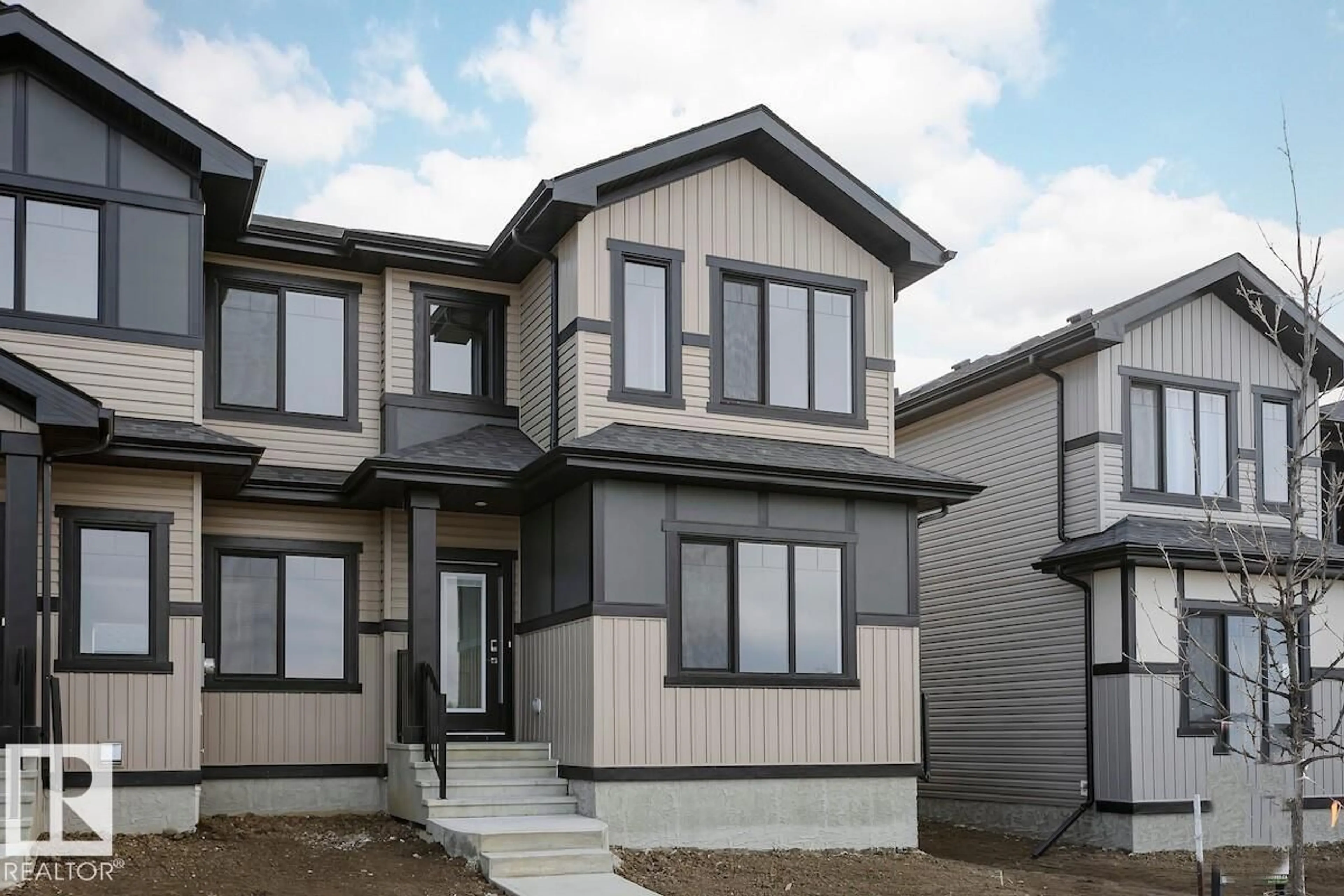 Home with vinyl exterior material, street for 306 HAWTHORN WY, Leduc Alberta T9E0K1