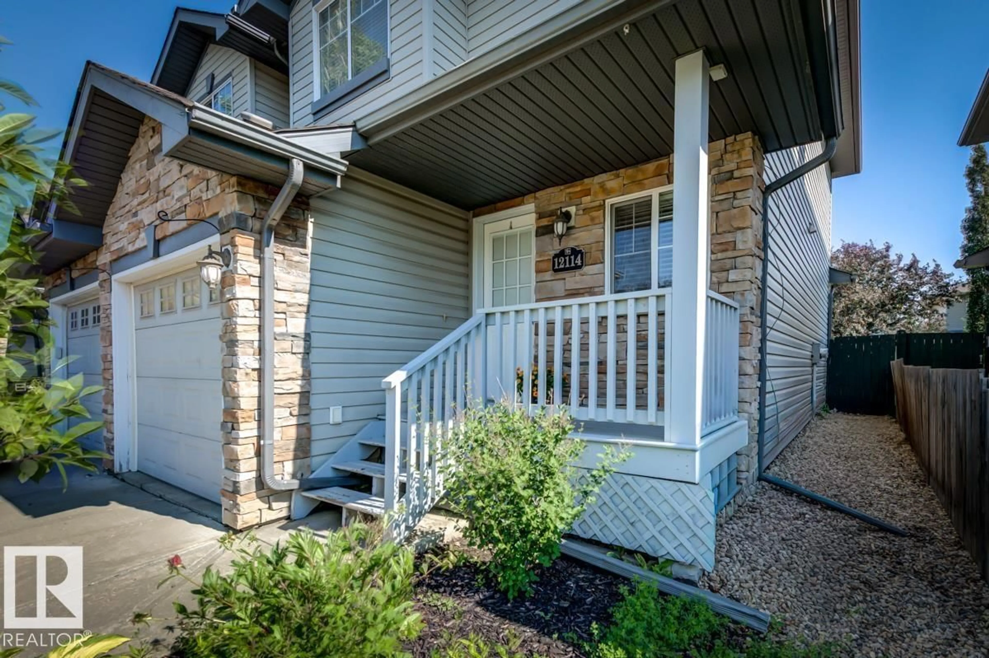 Unknown for 12114 16 AV, Edmonton Alberta T6W1L9