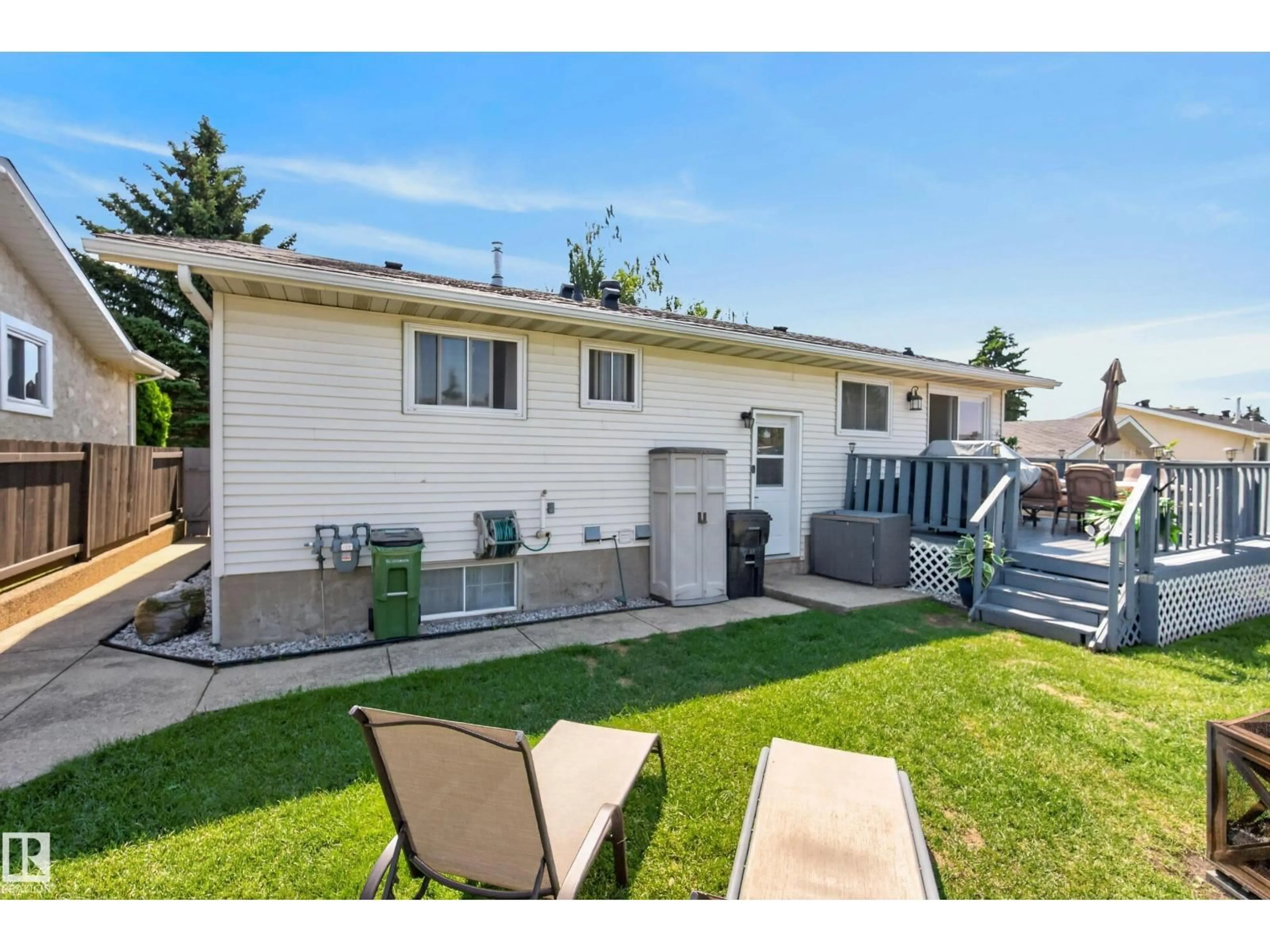 Patio, street for 3612 18 AV, Edmonton Alberta T6L3C2
