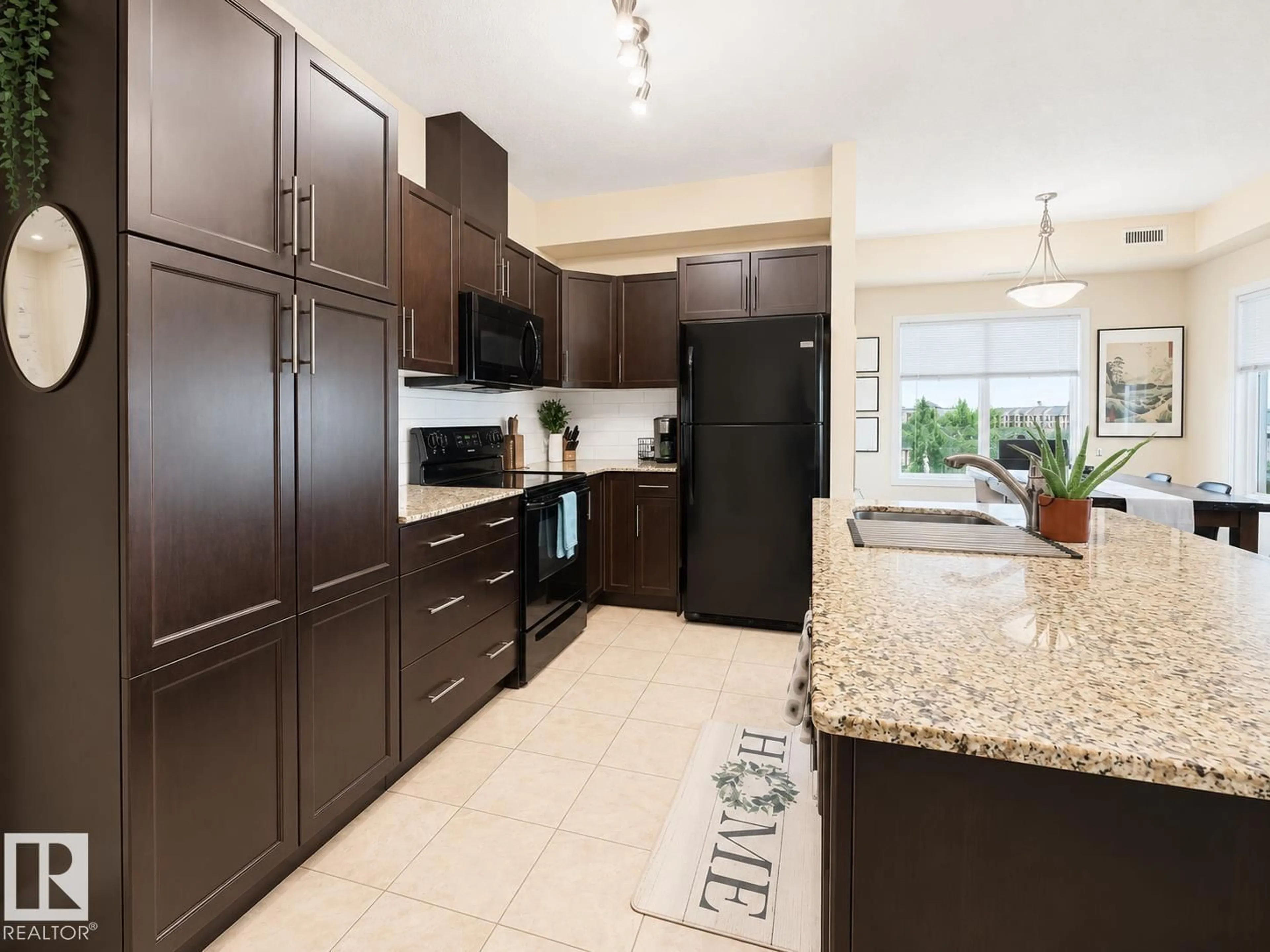Open concept kitchen, ceramic/tile floor for 3403 AUGUSTINE CR, Sherwood Park Alberta T8H0X8