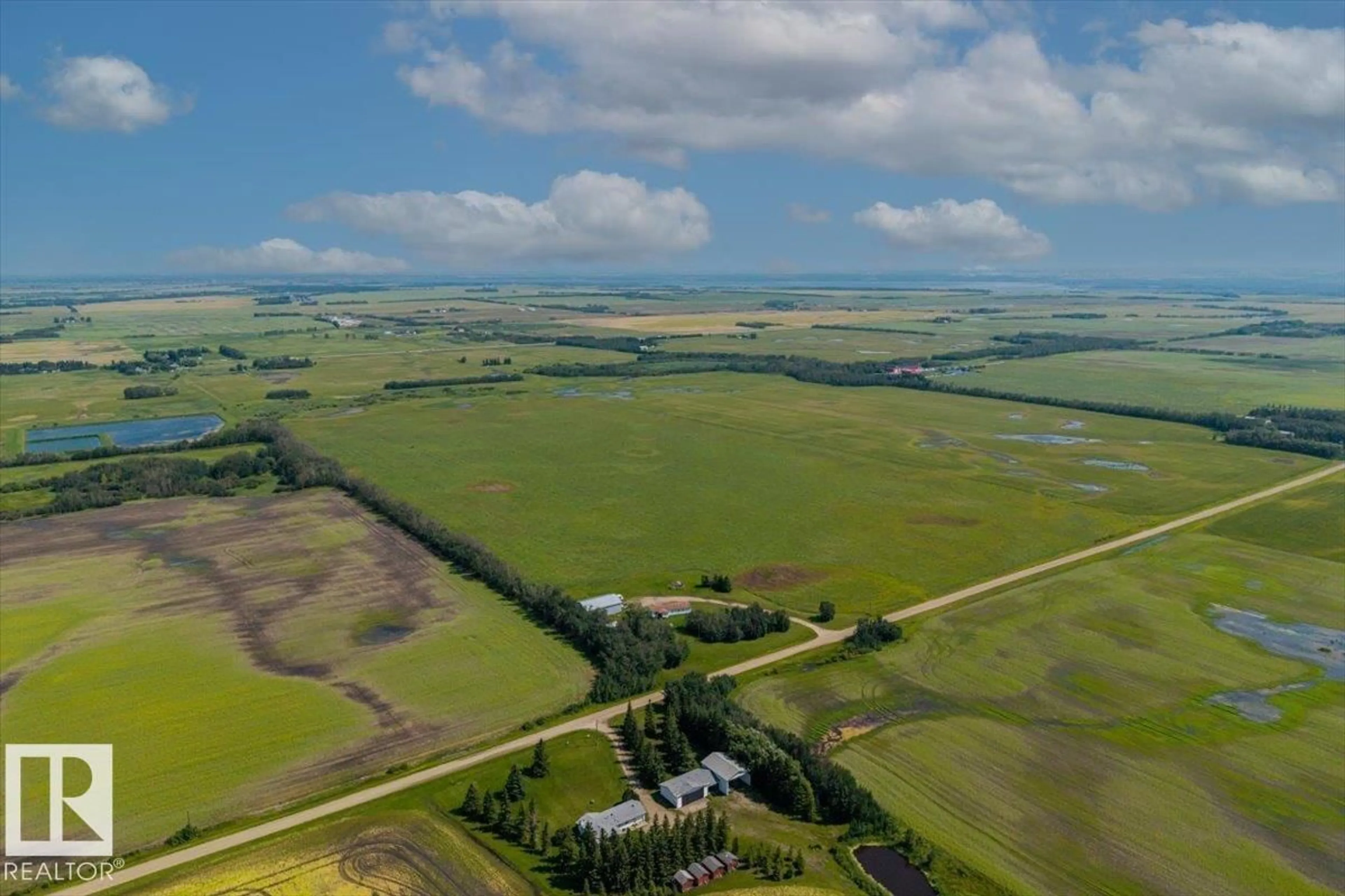 A pic from outside/outdoor area/front of a property/back of a property/a pic from drone, water/lake/river/ocean view for 54115 RANGE ROAD 270, Rural Sturgeon County Alberta T8T1G5