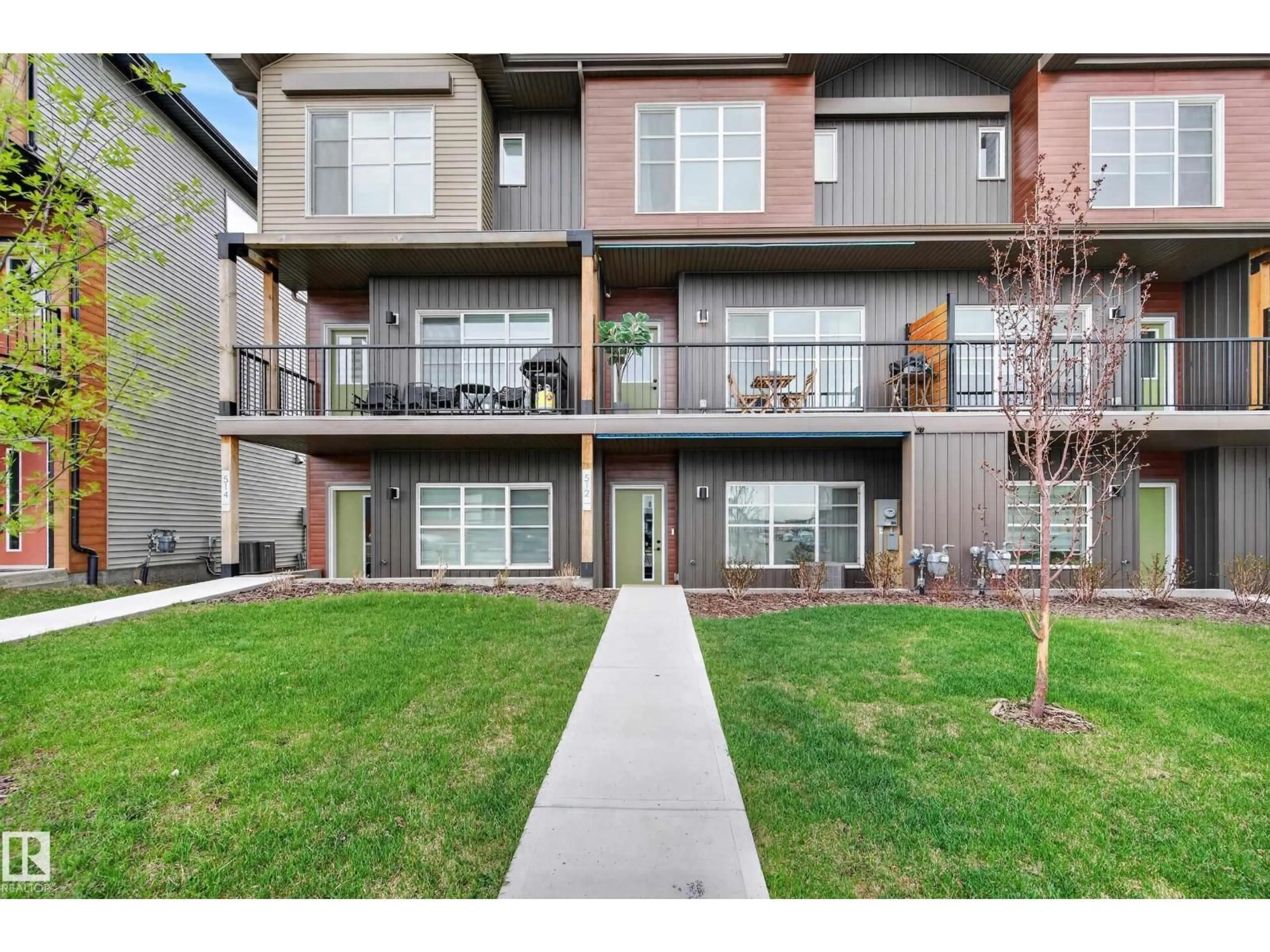 Patio, unknown for SW - 512 37 ST, Edmonton Alberta T6X3B2