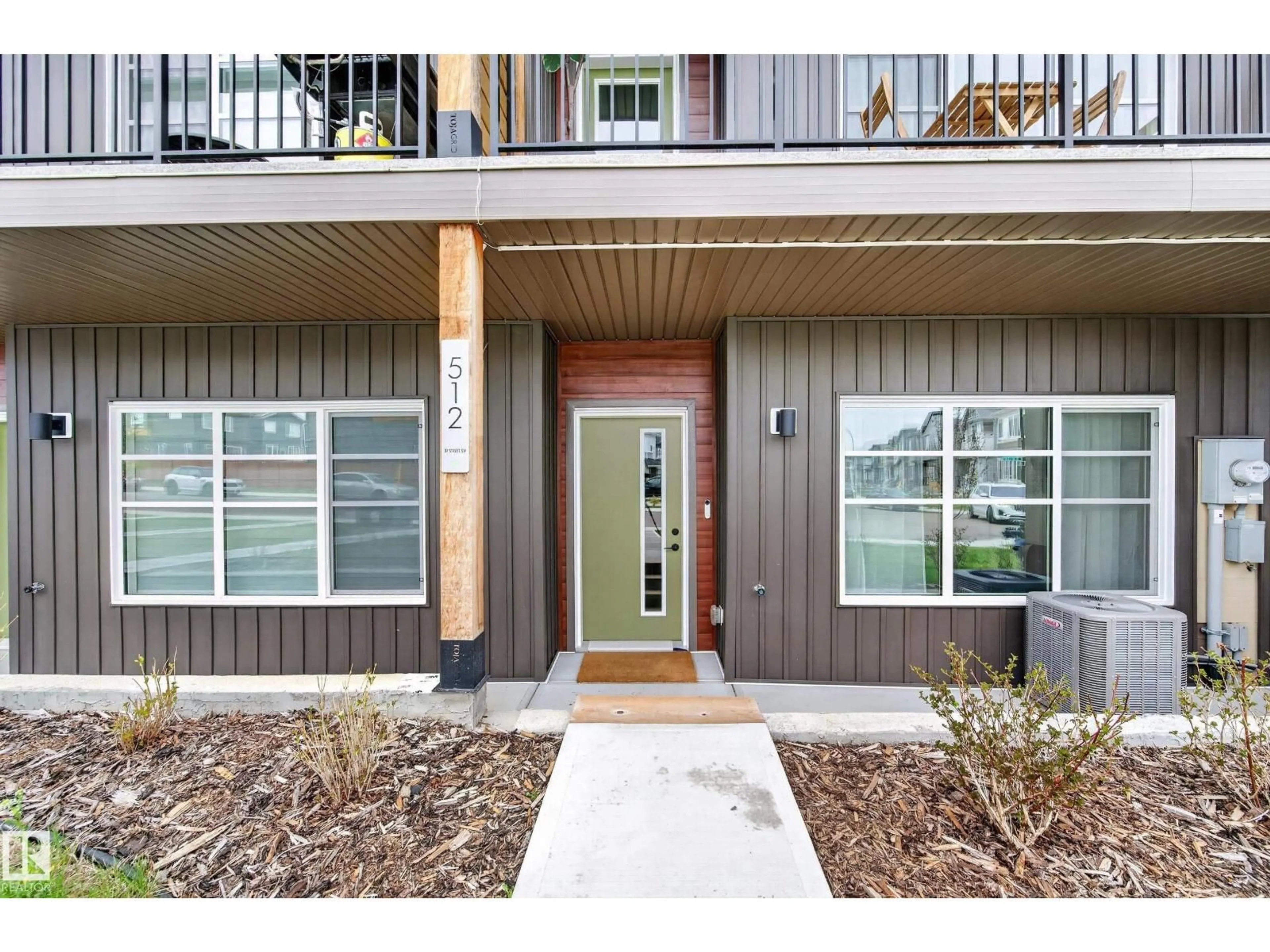 Indoor entryway for SW - 512 37 ST, Edmonton Alberta T6X3B2