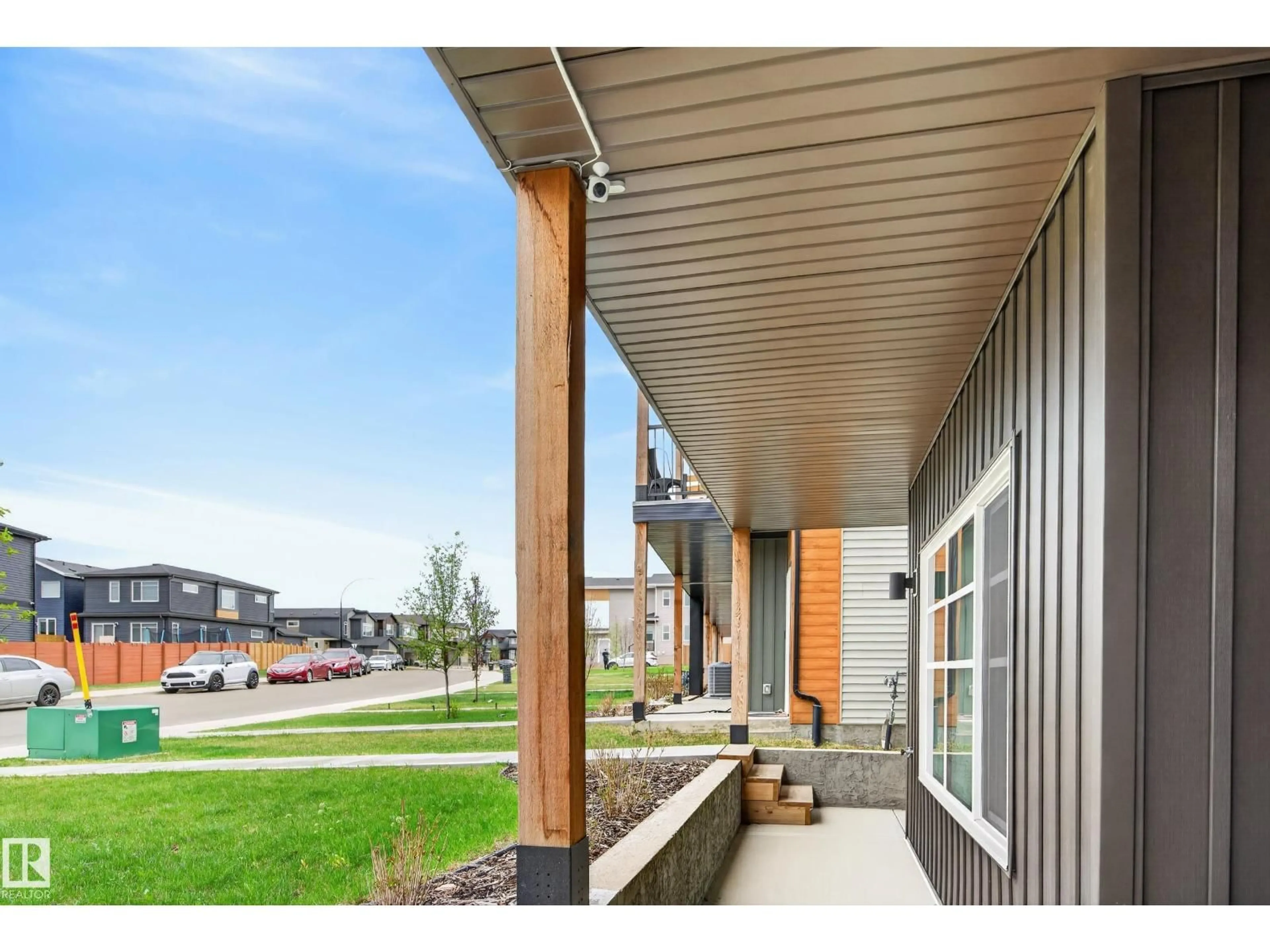 Patio, unknown for SW - 512 37 ST, Edmonton Alberta T6X3B2