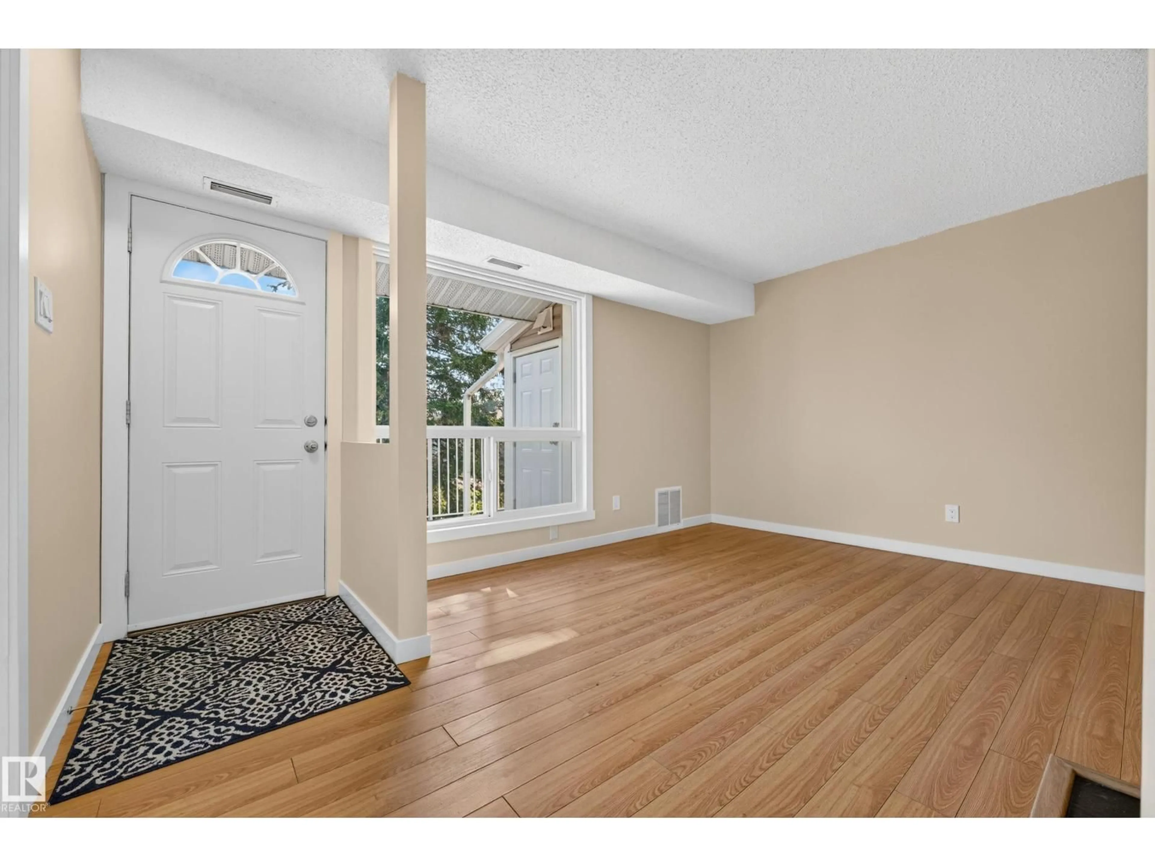 Indoor entryway for #104 - 2204 118 ST, Edmonton Alberta T6J5K2