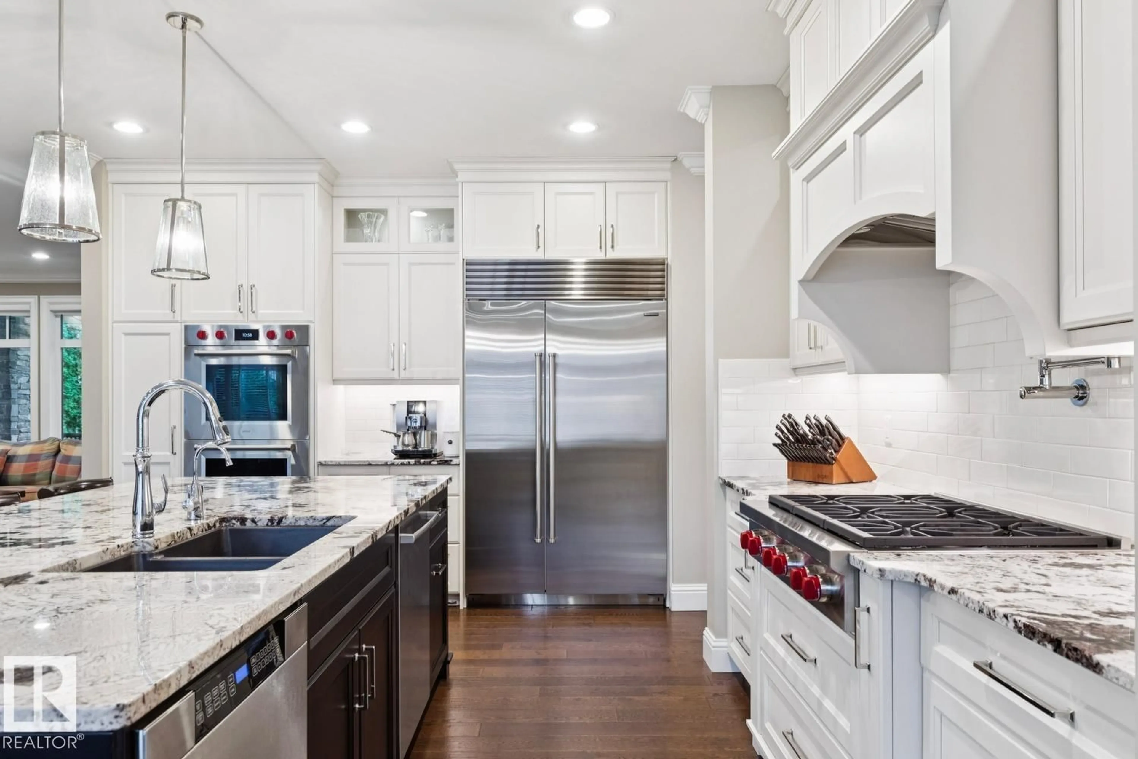 Contemporary kitchen, unknown for 8927 117 ST, Edmonton Alberta T6G1R8