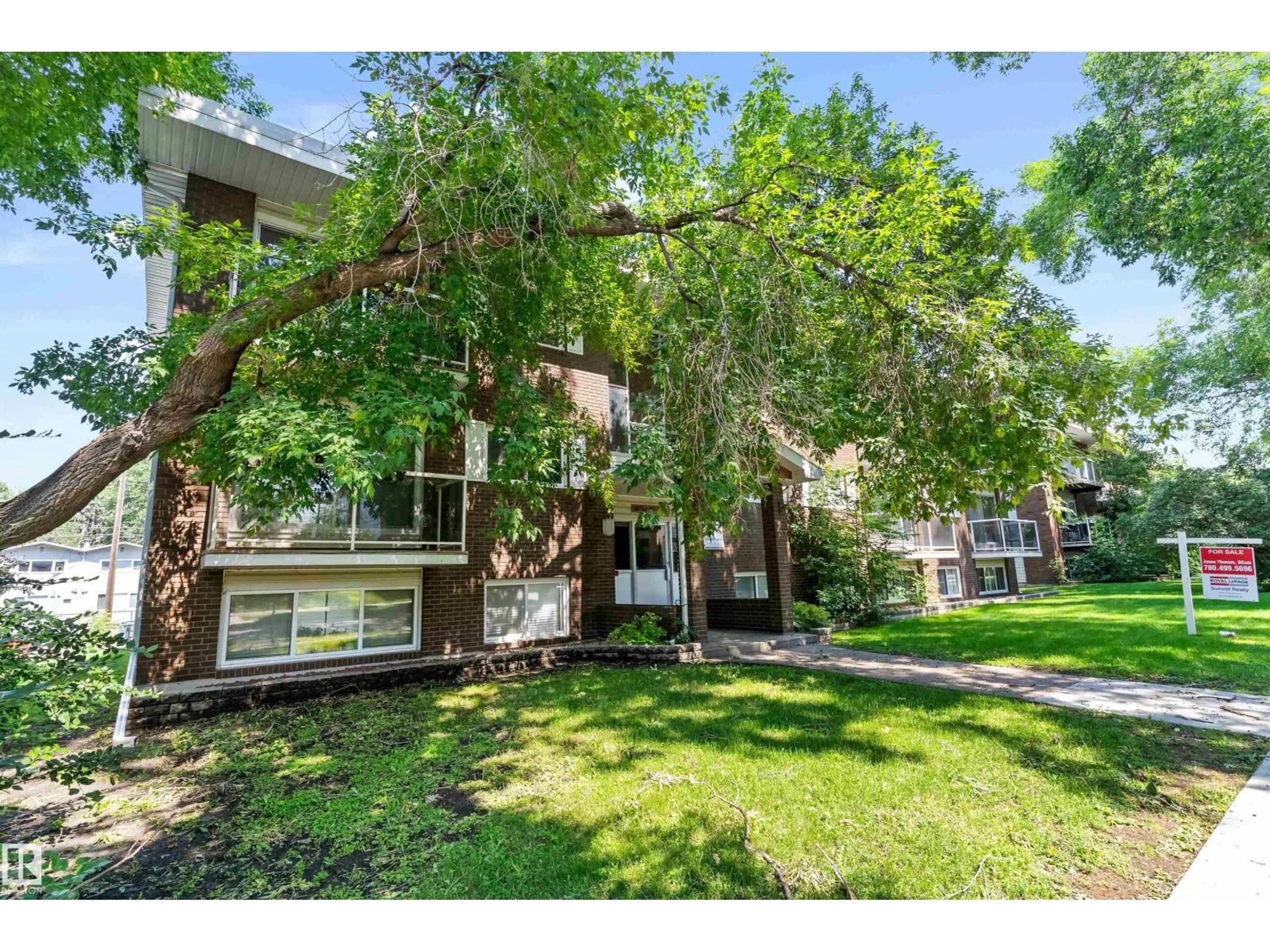 Patio, street for #102 - 10720 84 AV, Edmonton Alberta T6E2H9