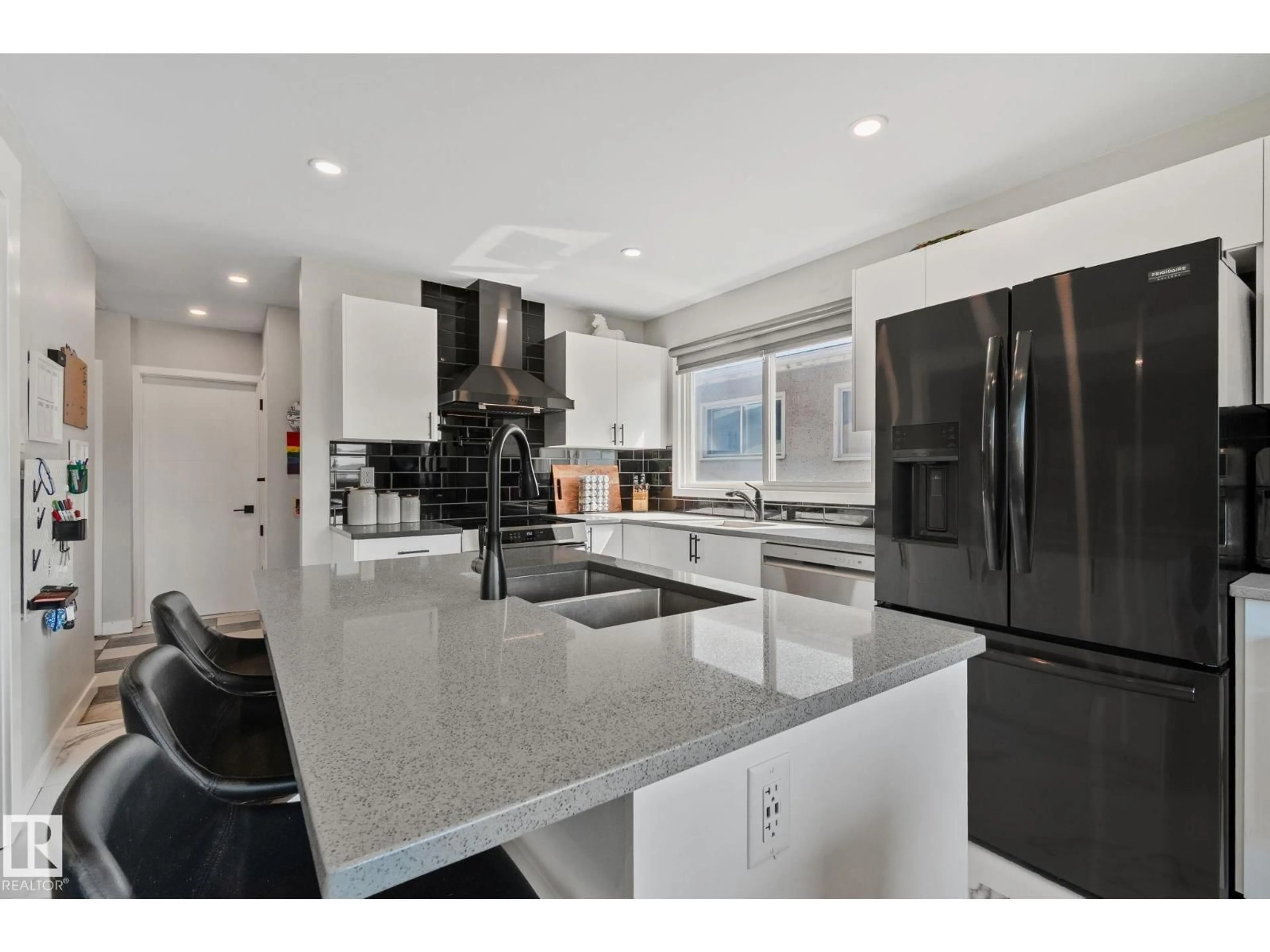 Contemporary kitchen, ceramic/tile floor for 4723 105 ST, Edmonton Alberta T6H2M3