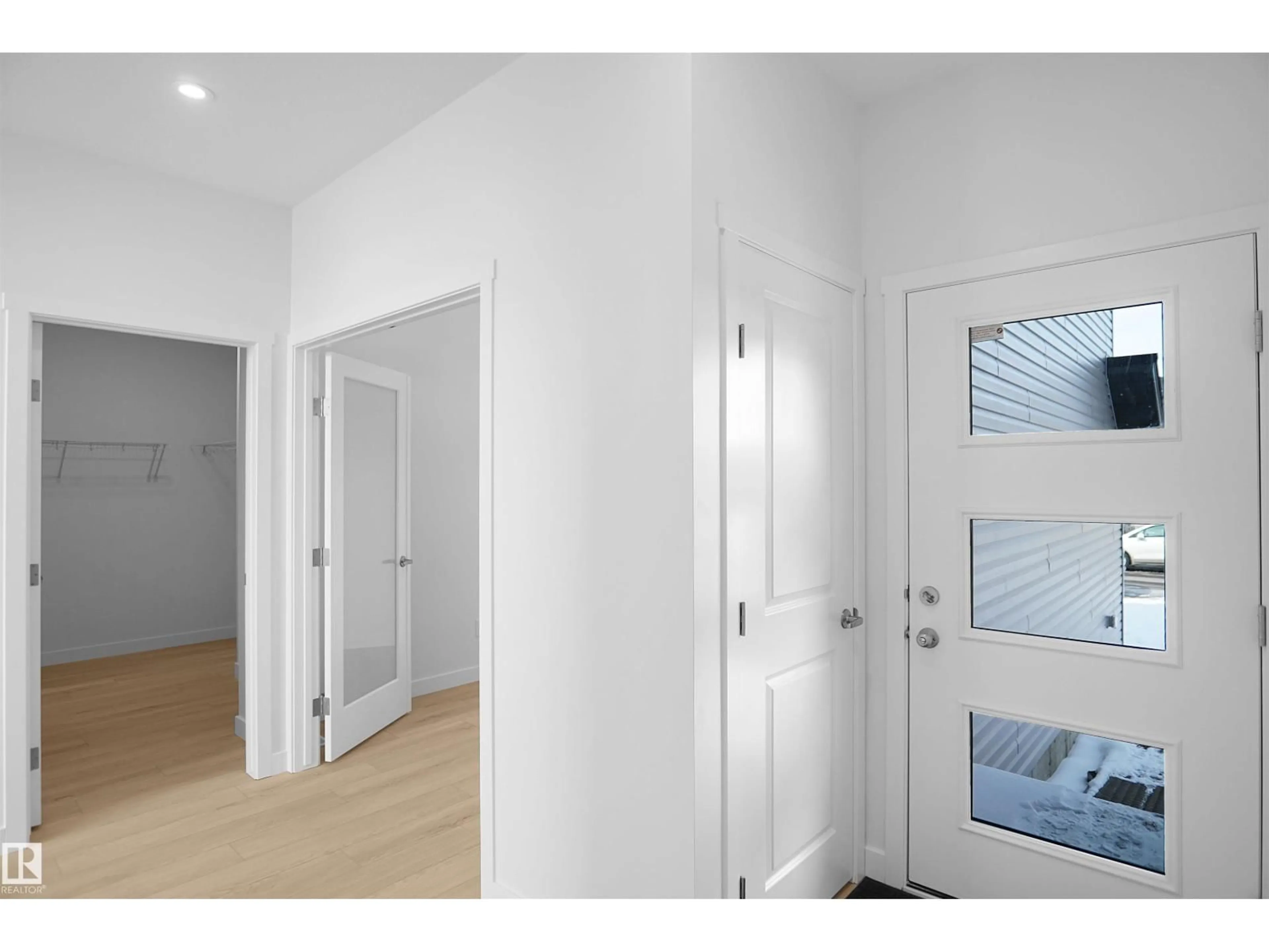 Indoor entryway for 7239 182 AV, Edmonton Alberta T5Z0V6
