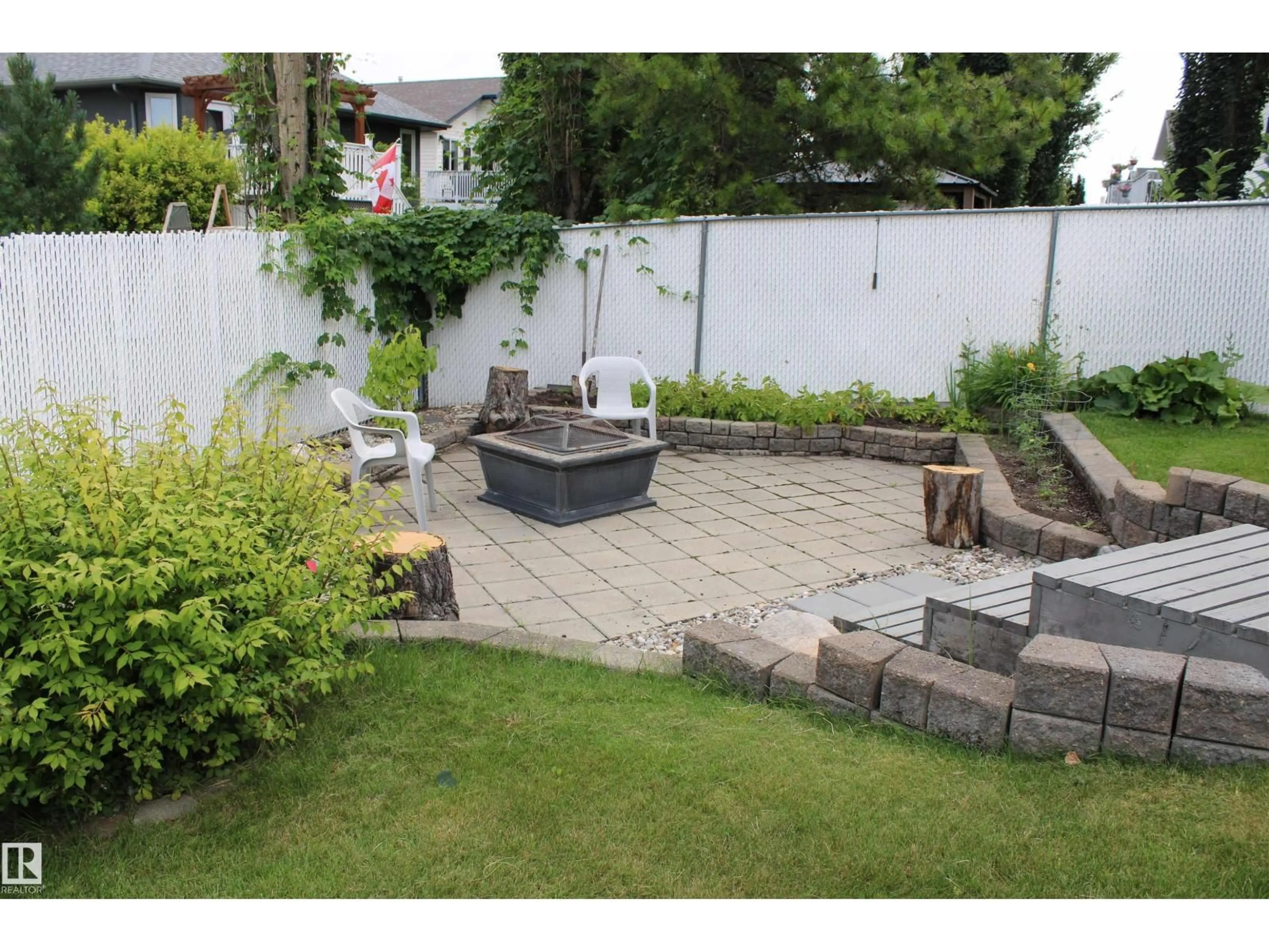 Patio, street for 64 CREEKSIDE WY, Spruce Grove Alberta T7X4A2