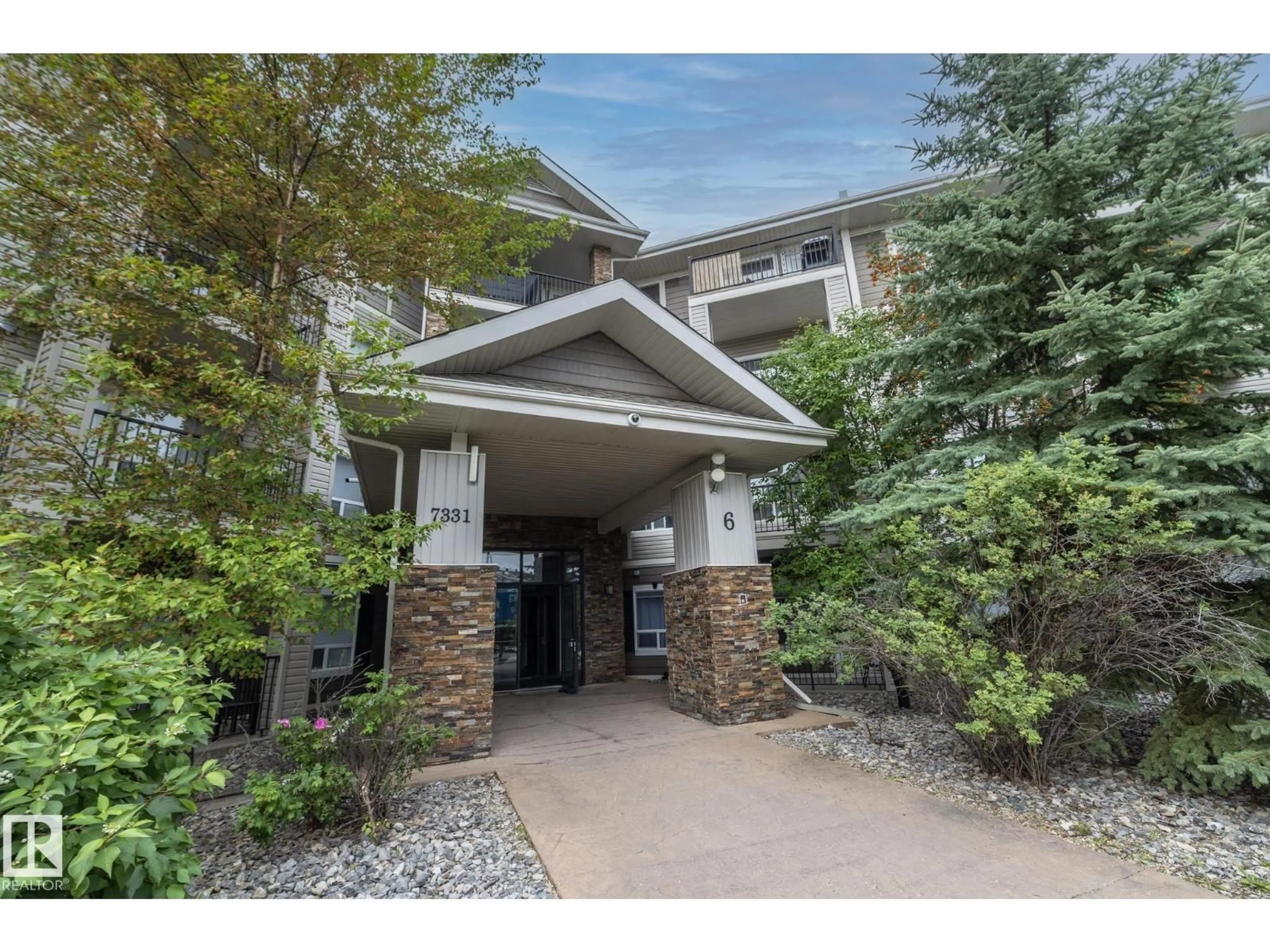 Indoor foyer for 7331 - 6201 SOUTH TERWILLEGAR DR, Edmonton Alberta T6R0L9