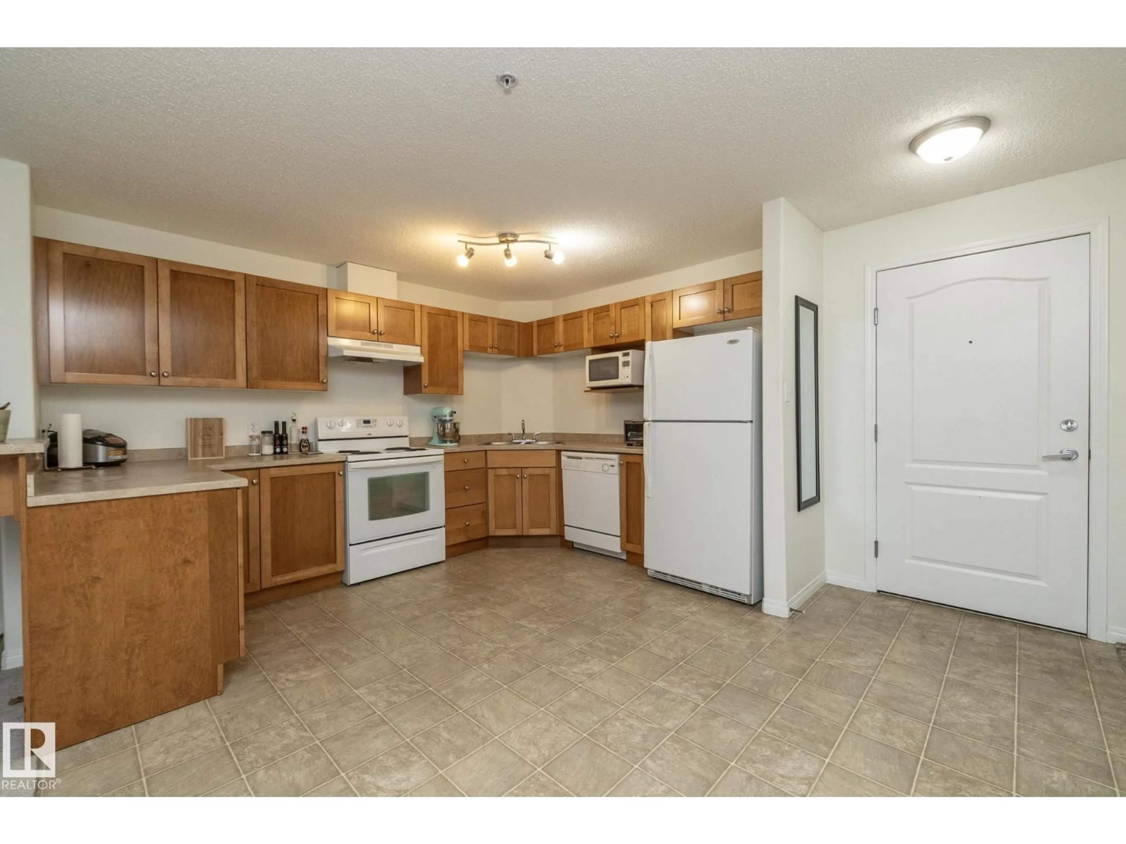 Standard kitchen, unknown for 7331 - 6201 SOUTH TERWILLEGAR DR, Edmonton Alberta T6R0L9
